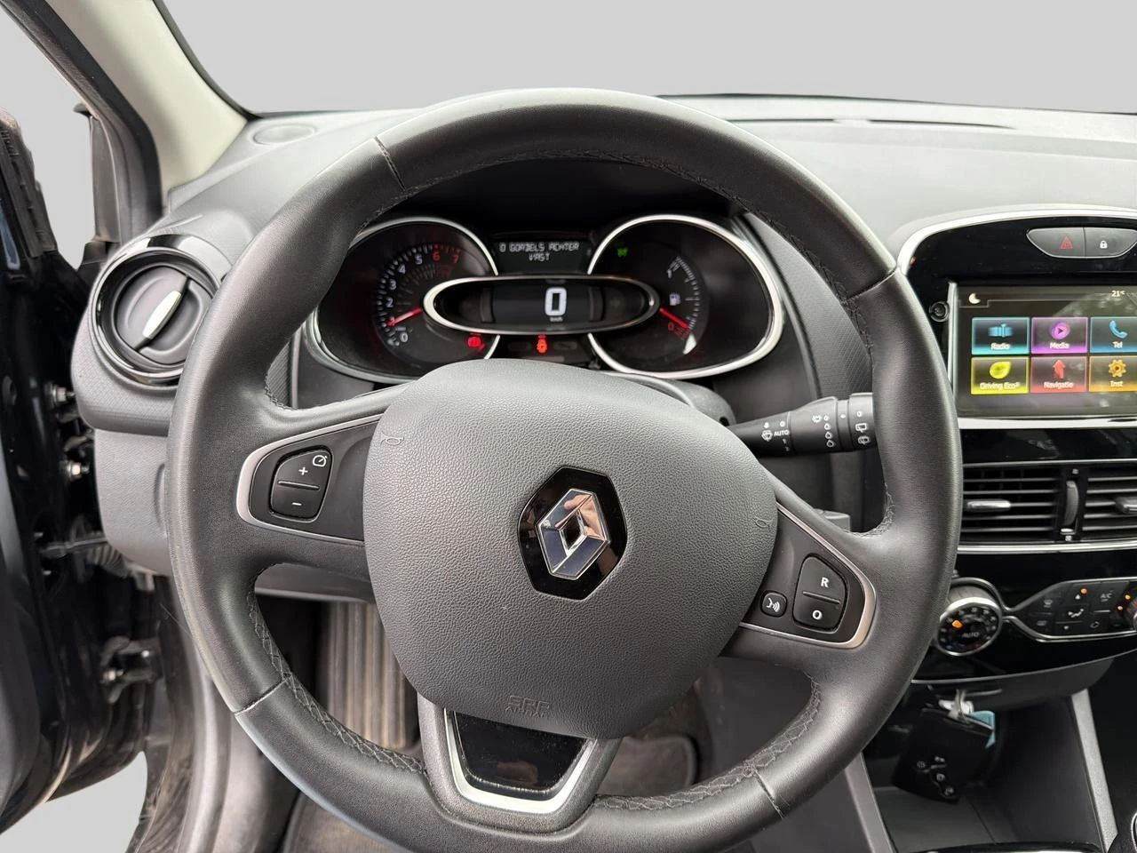 Renault-Clio-image-9