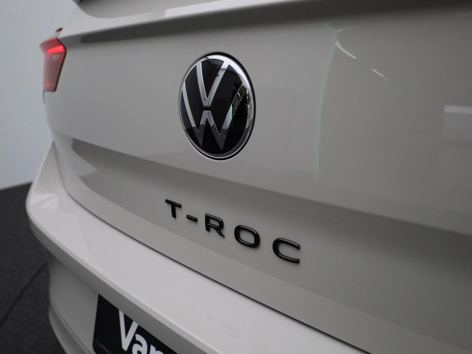 Volkswagen-T-Roc-image-33