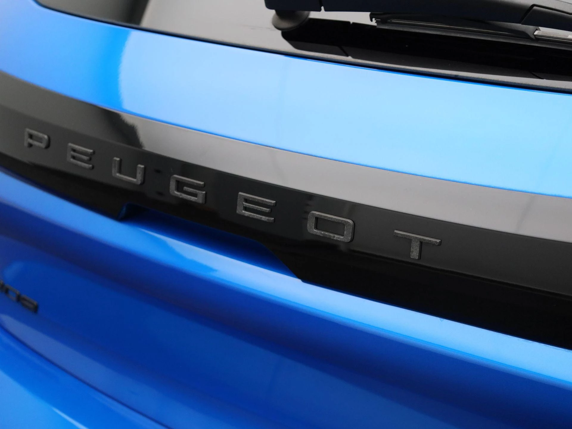 Peugeot-e-208-image-35