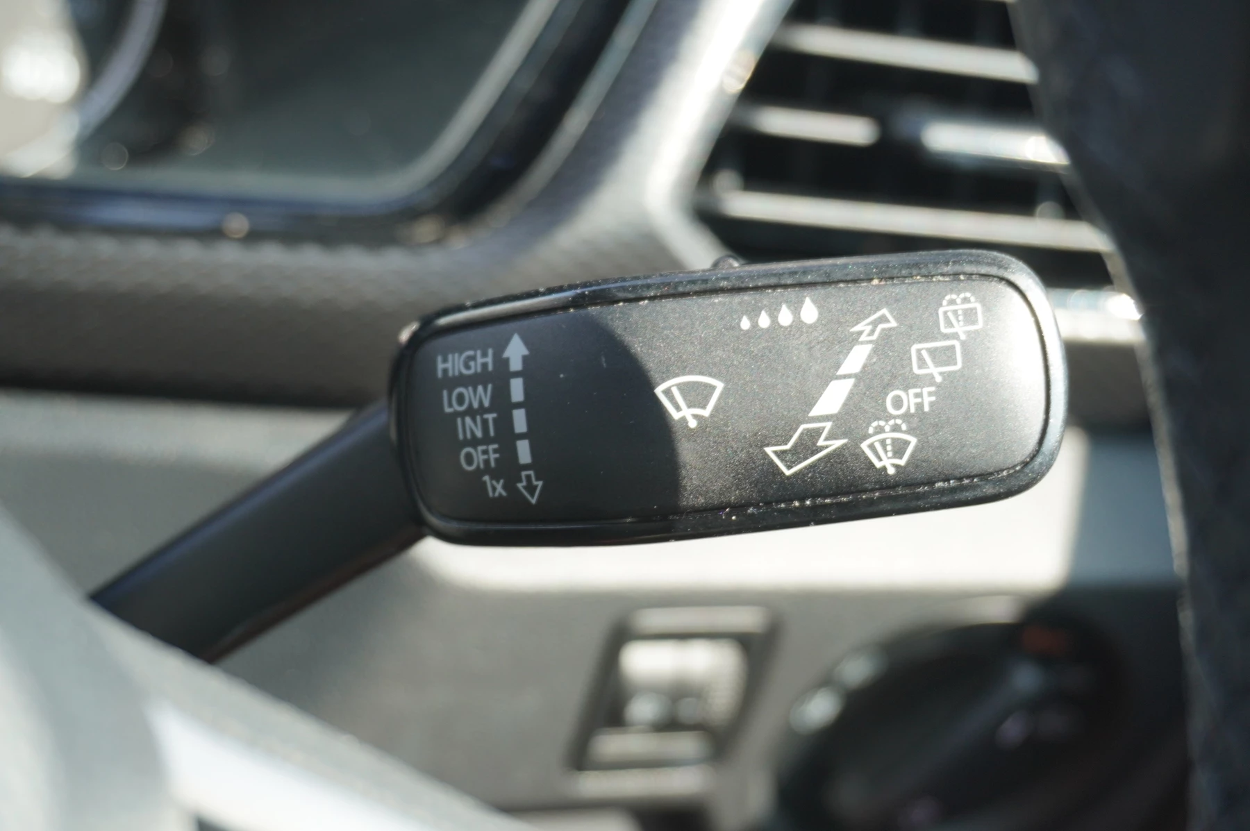 Volkswagen T-Cross 1.6 TDI SE 5dr