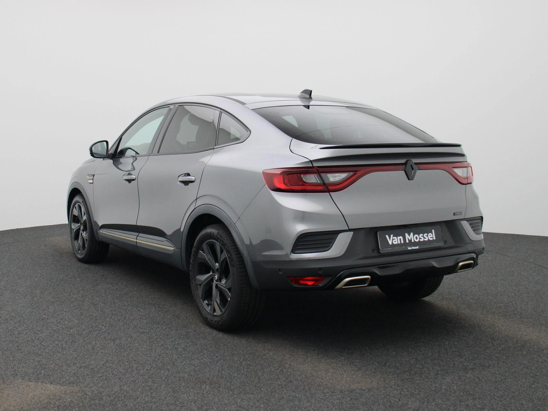 Renault-Arkana-image-1