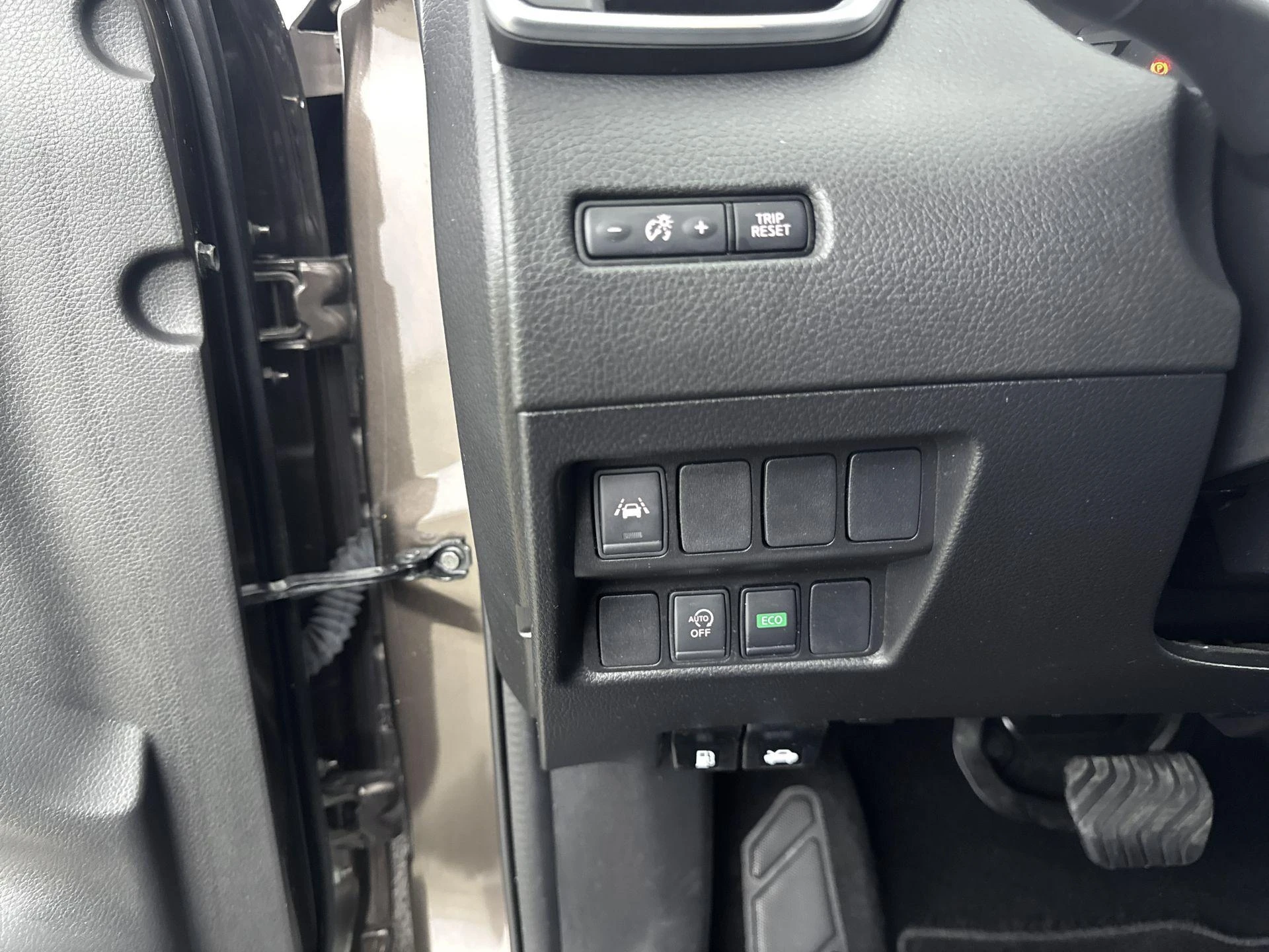Nissan-QASHQAI-image-24