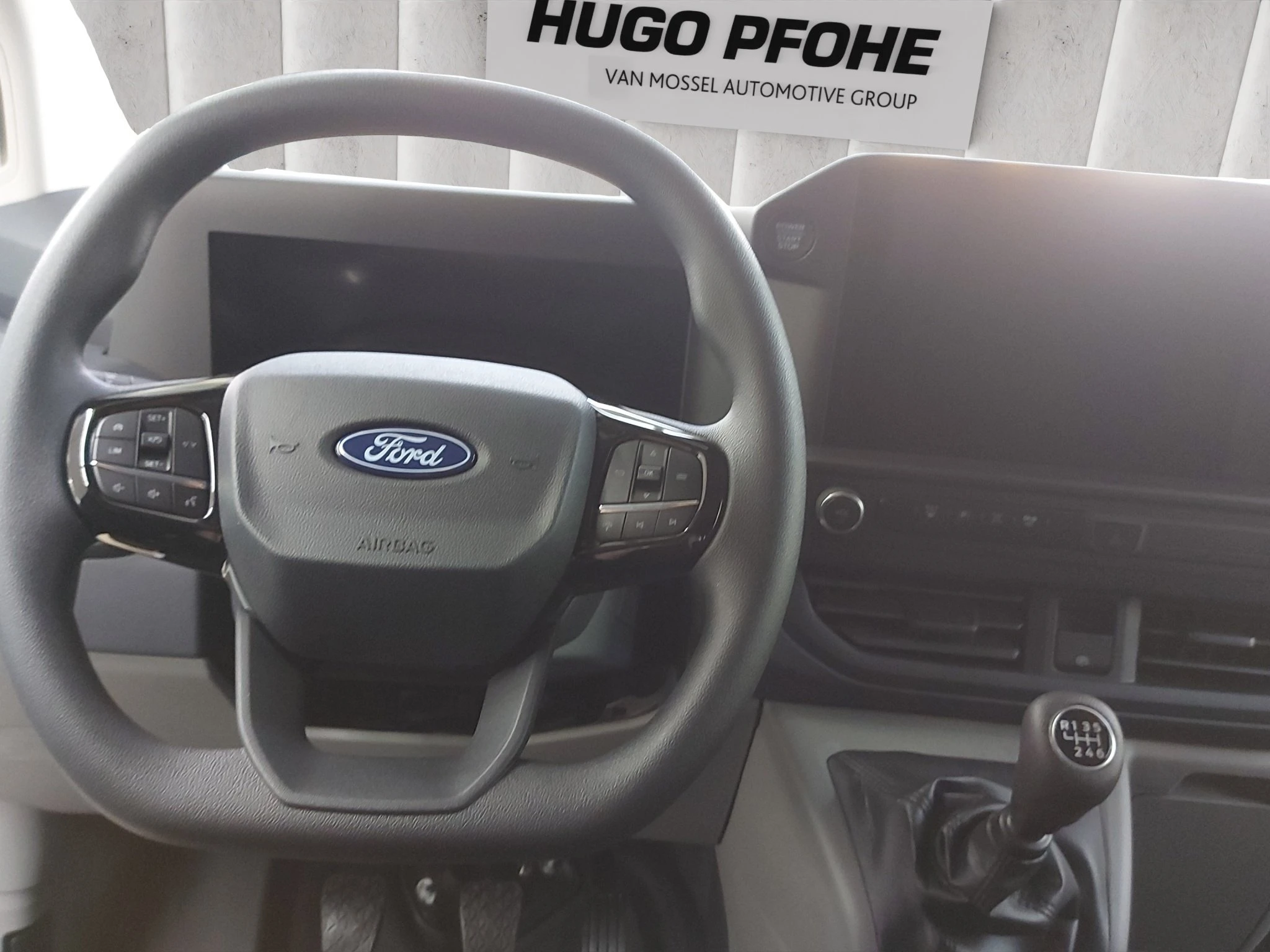 Ford-Transit Custom-image-11