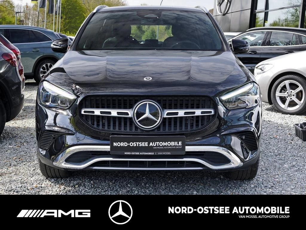 Mercedes-Benz-GLA-image-1