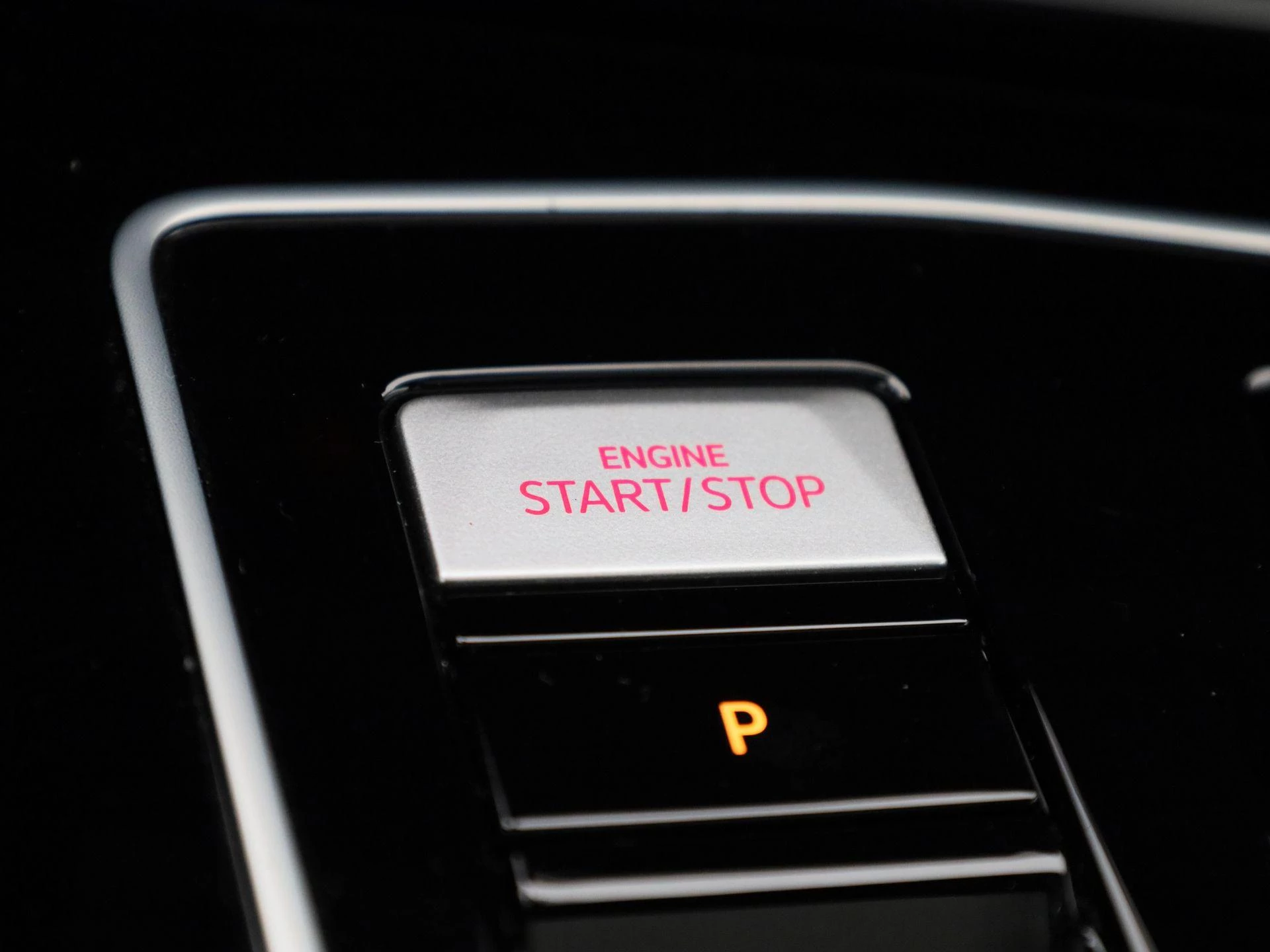 Volkswagen-Golf-image-22