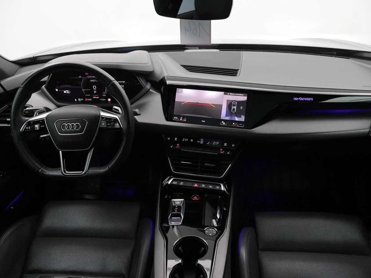 Audi-e-tron GT-image-12