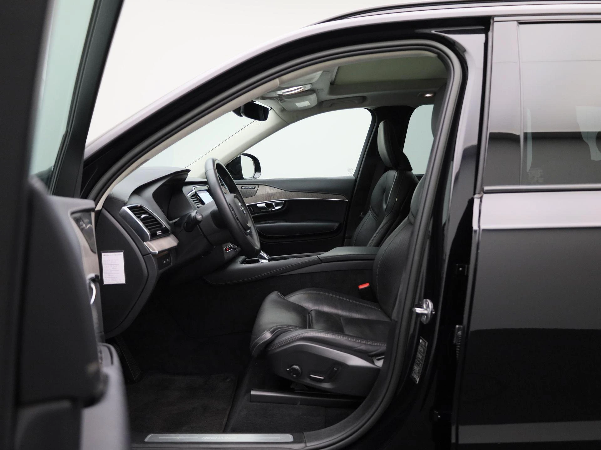 Volvo-XC90-image-8