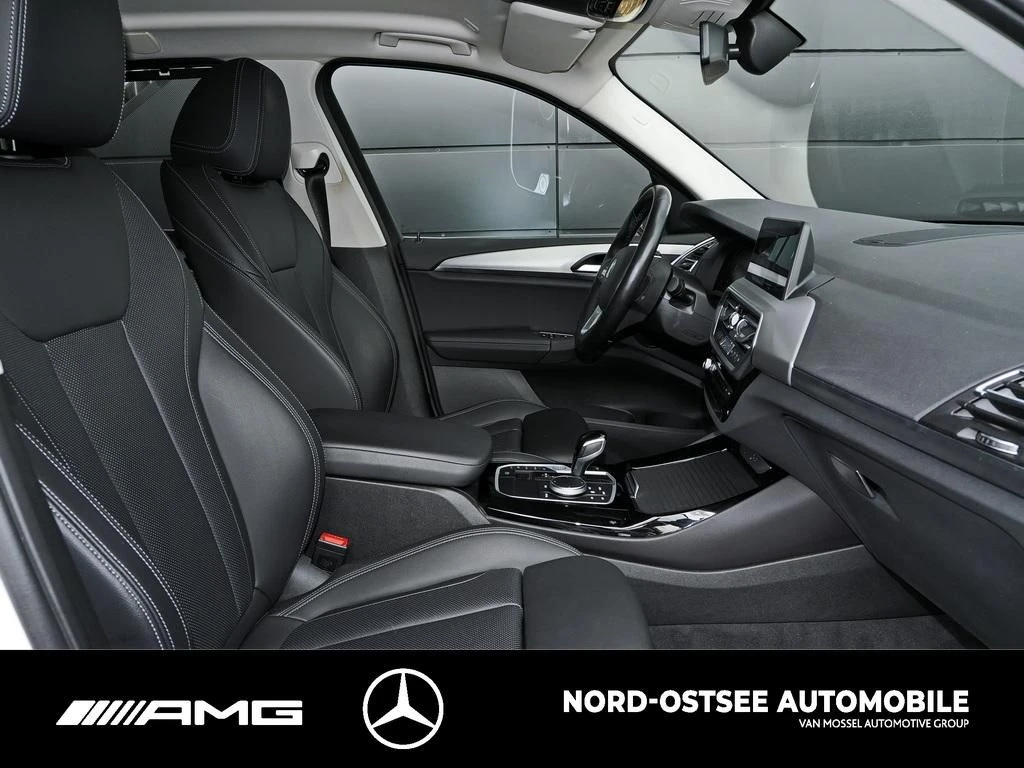 BMW X3 XDRIVE 20d KAMERA PDC AHK SITZHEIZUNG KLIMA