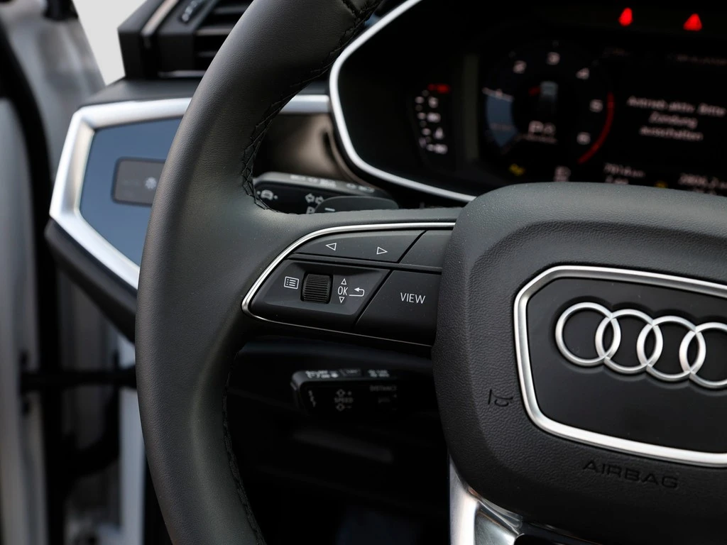 Audi-Q3-image-16