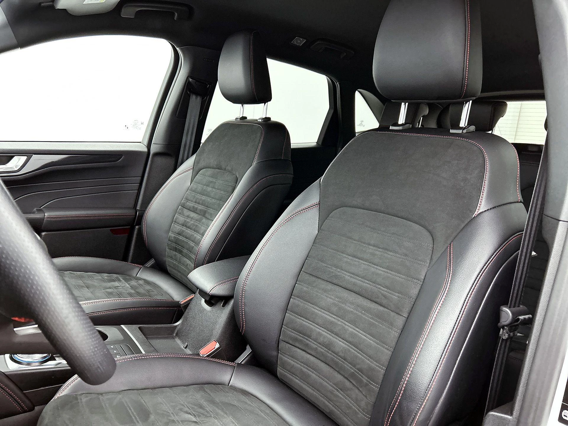 Ford-Kuga-image-32