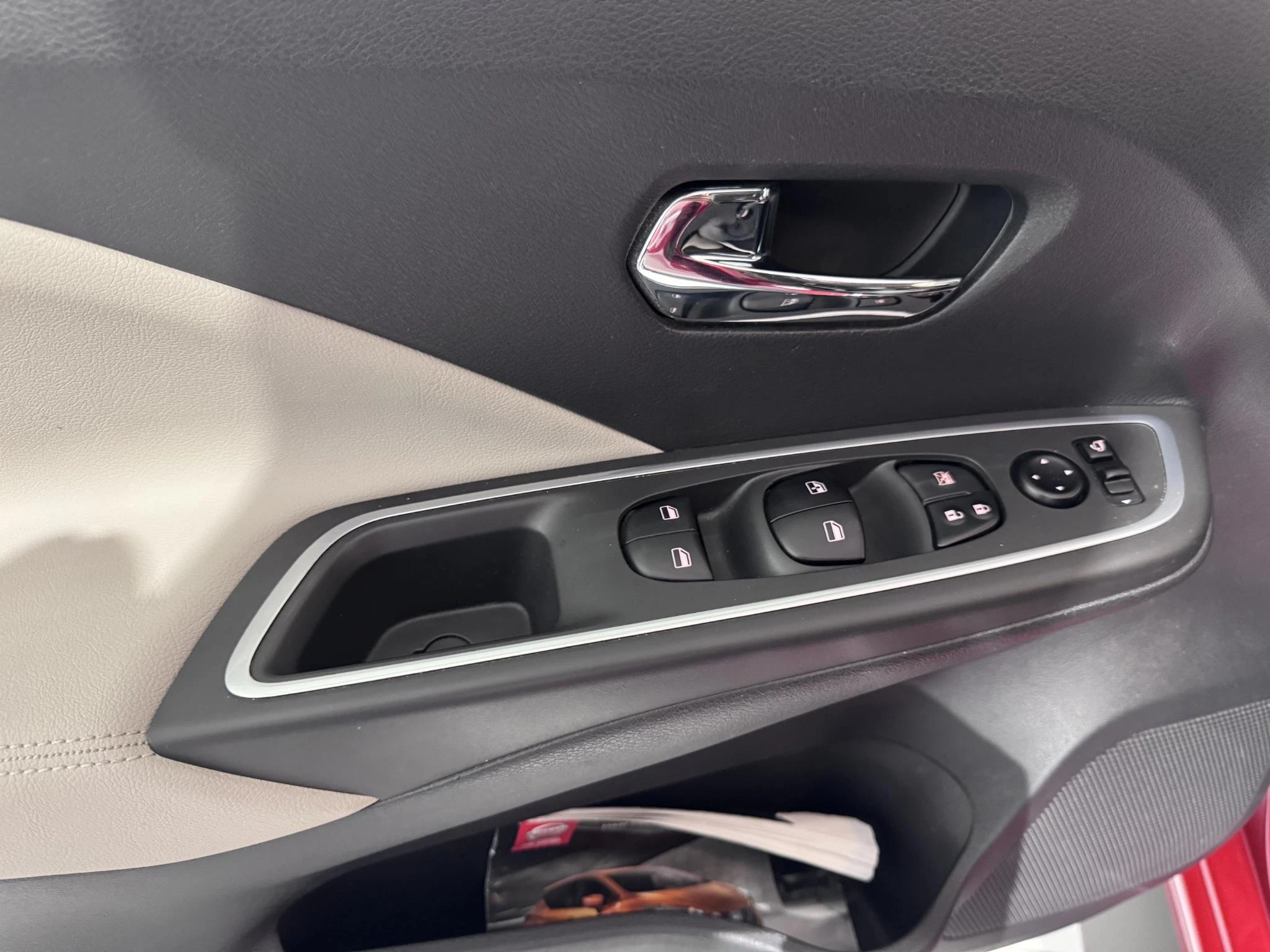 Nissan-Micra-image-9