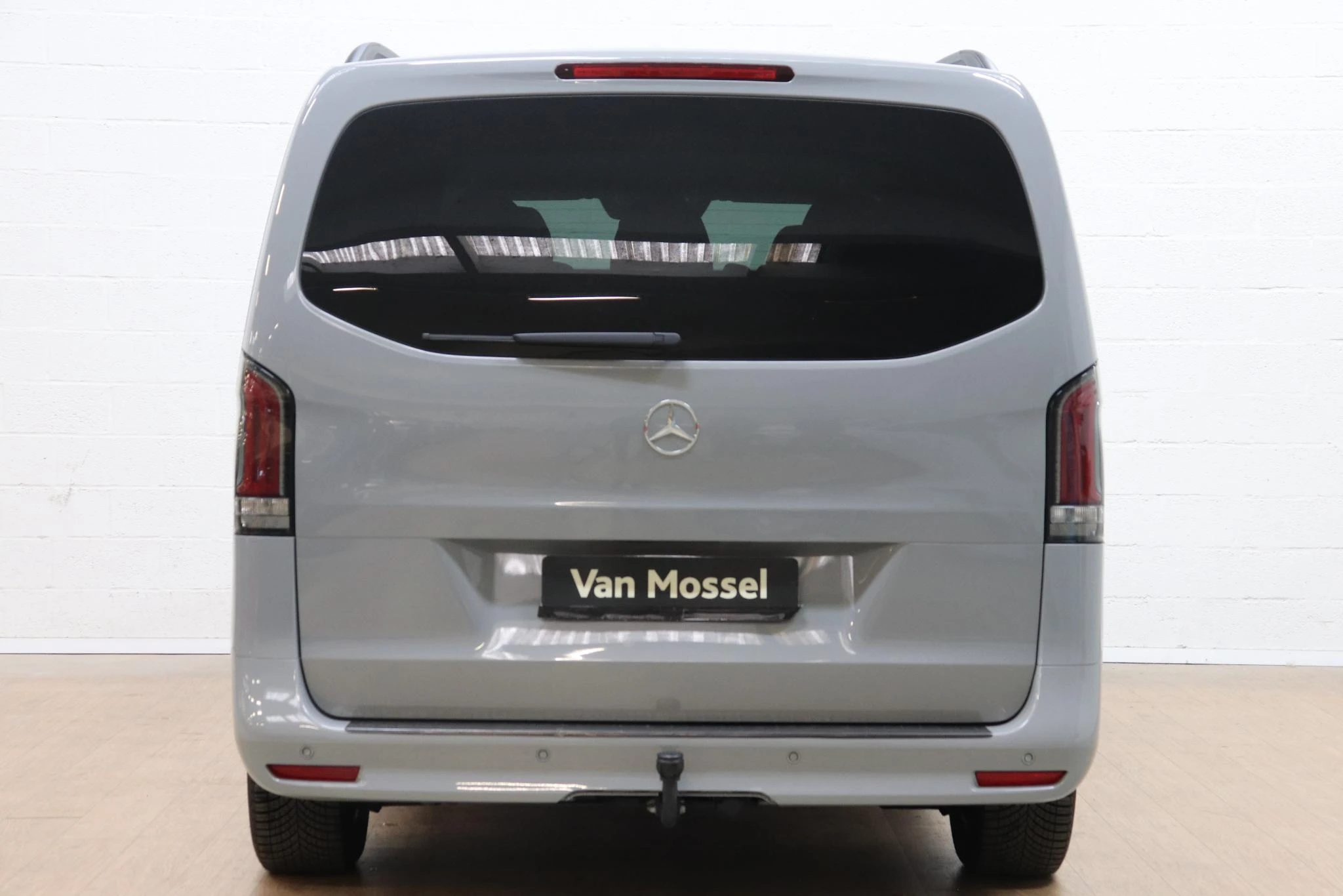 Mercedes-Benz-Vito-image-3