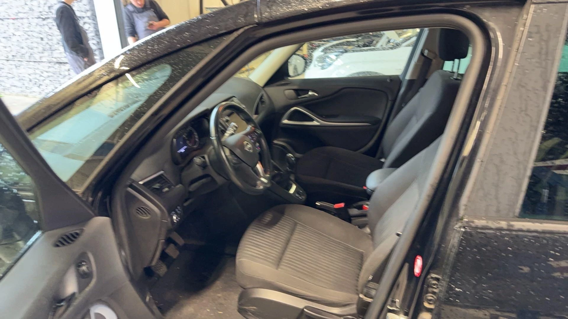 Opel-Zafira-image-6