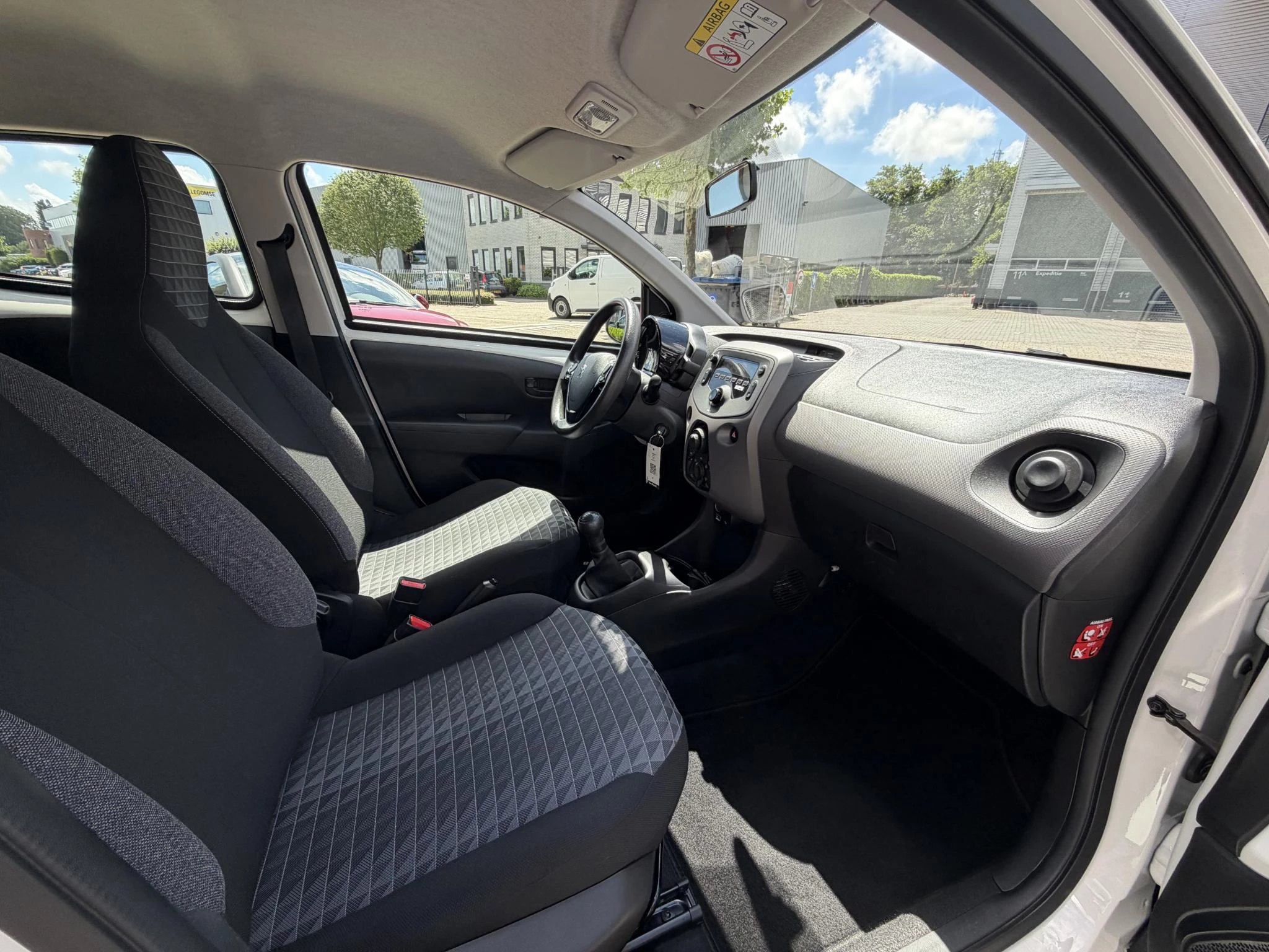 Peugeot-108-image-14