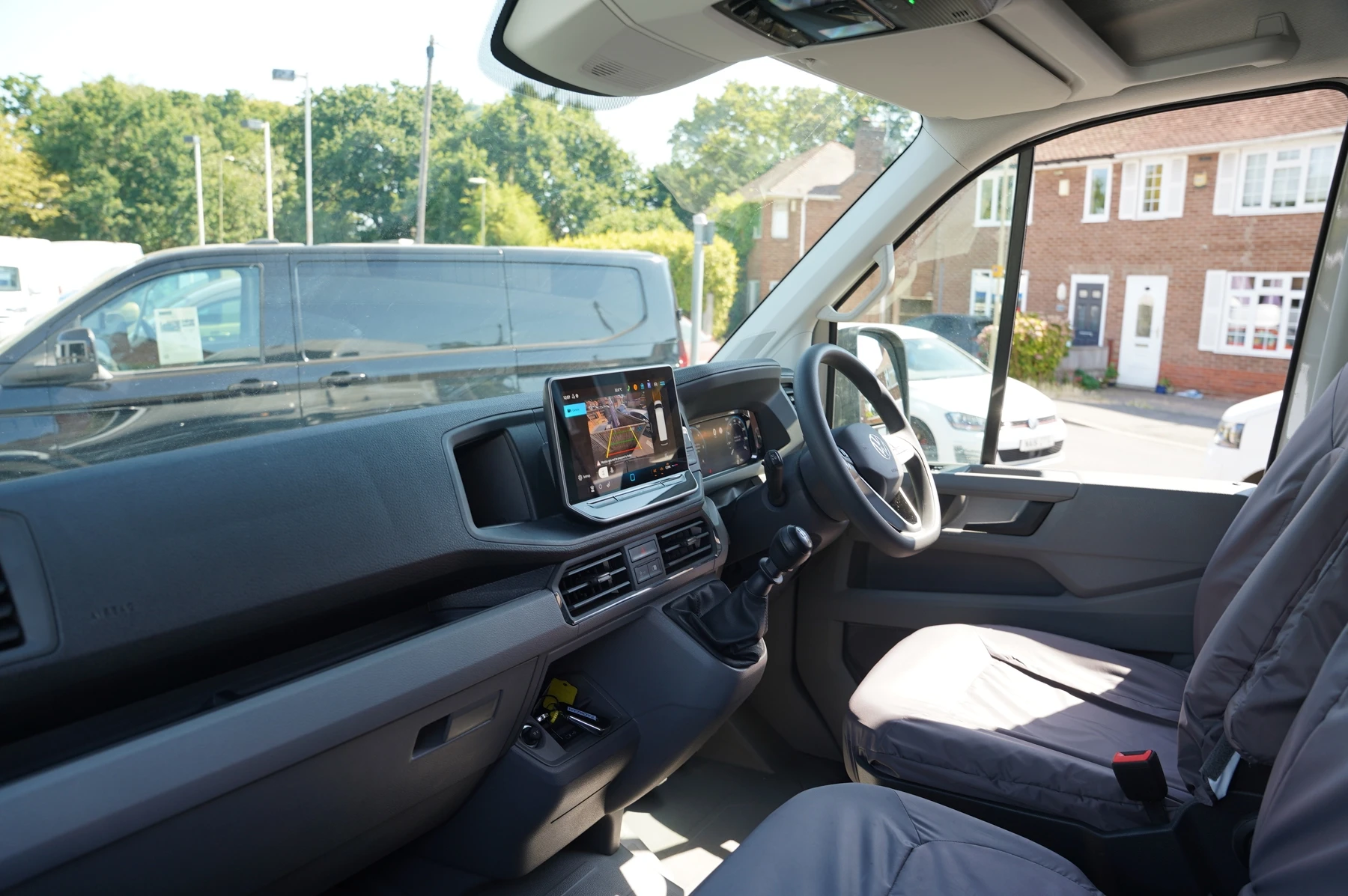 Volkswagen-Crafter-image-1