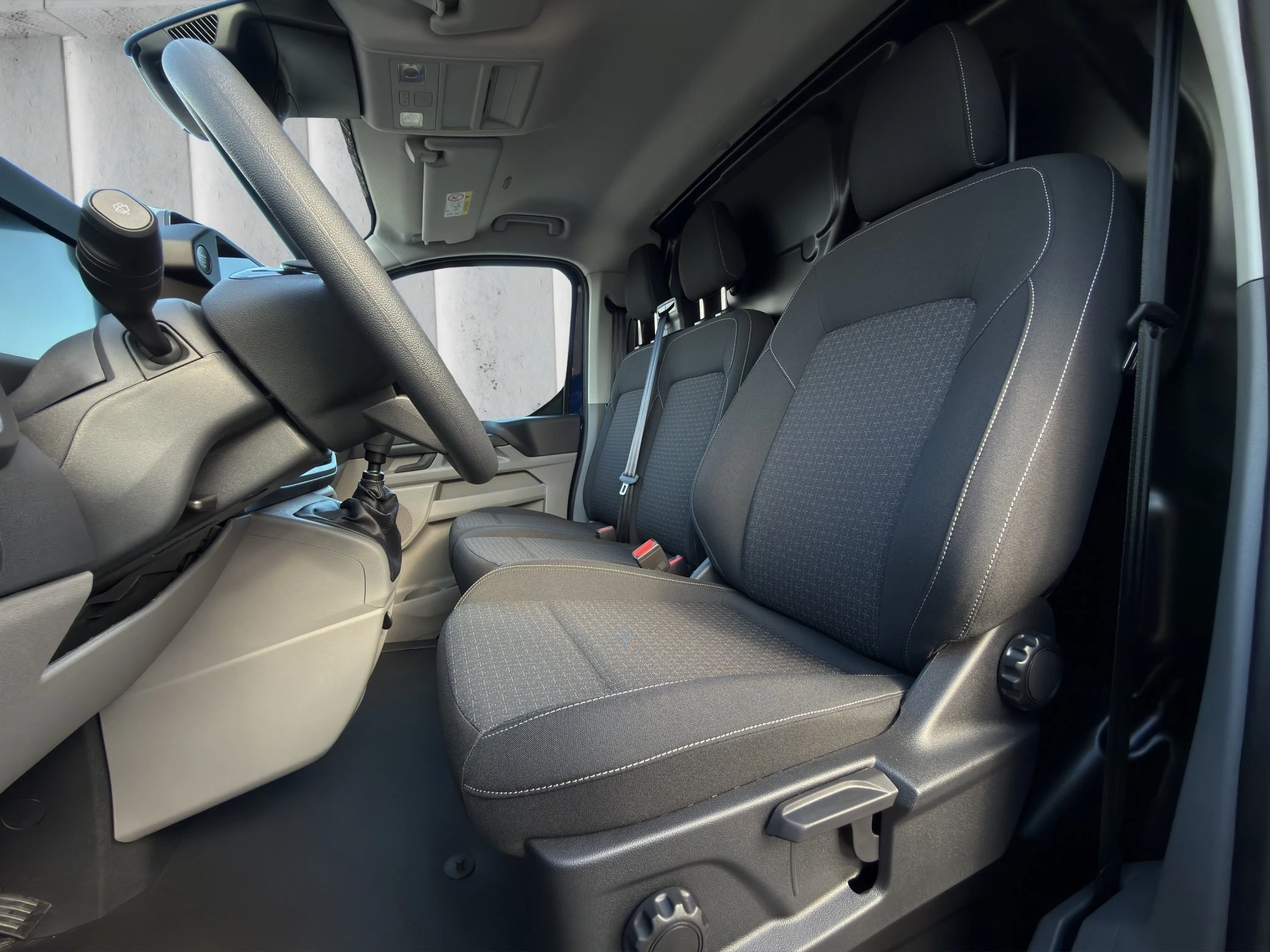 Ford-Transit Custom-image-9