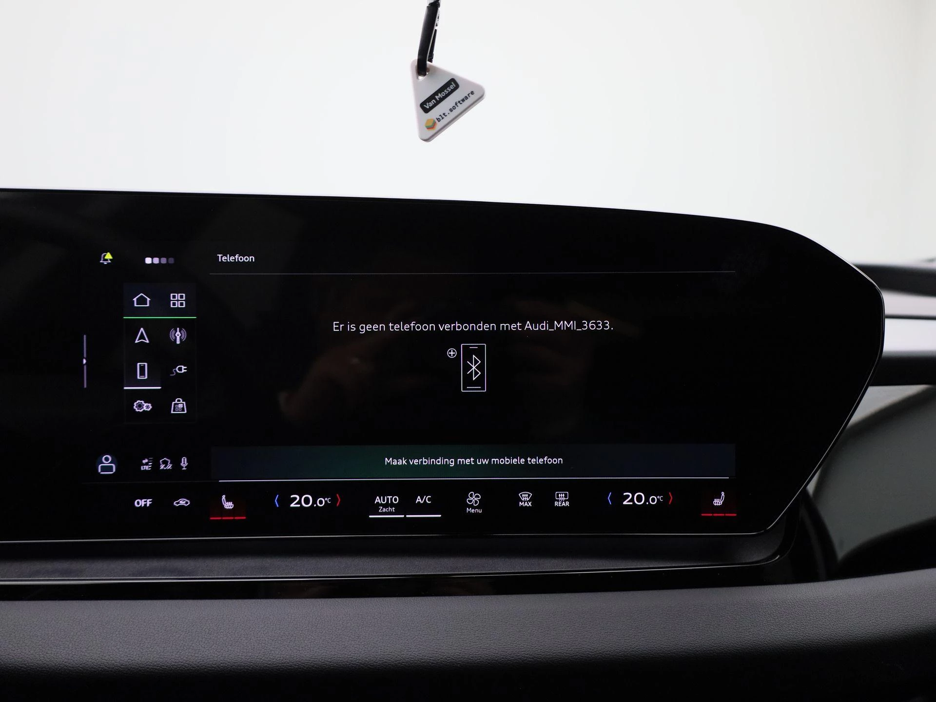 Audi-Q6 e-tron-image-30