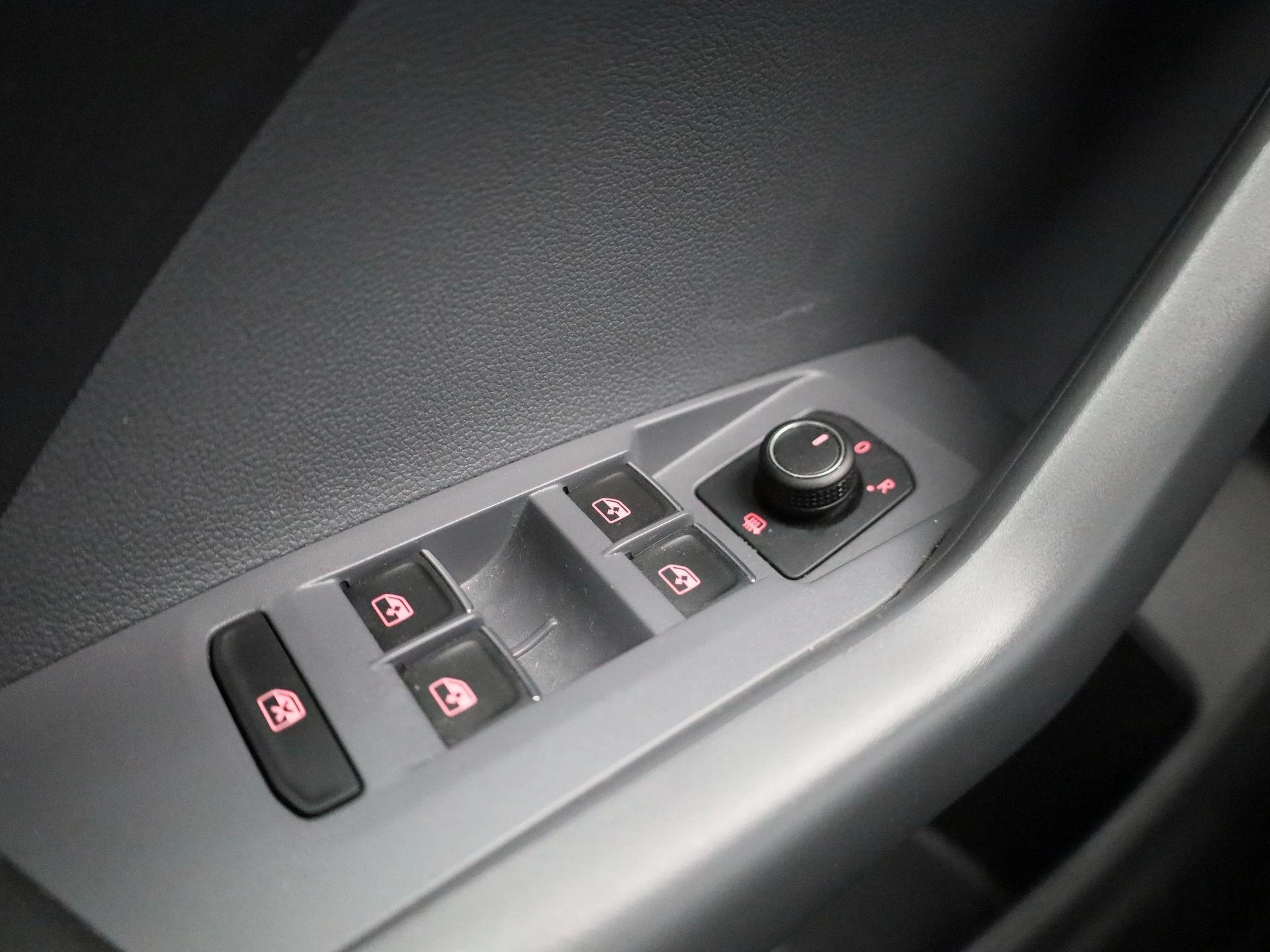 Volkswagen-T-Cross-image-26
