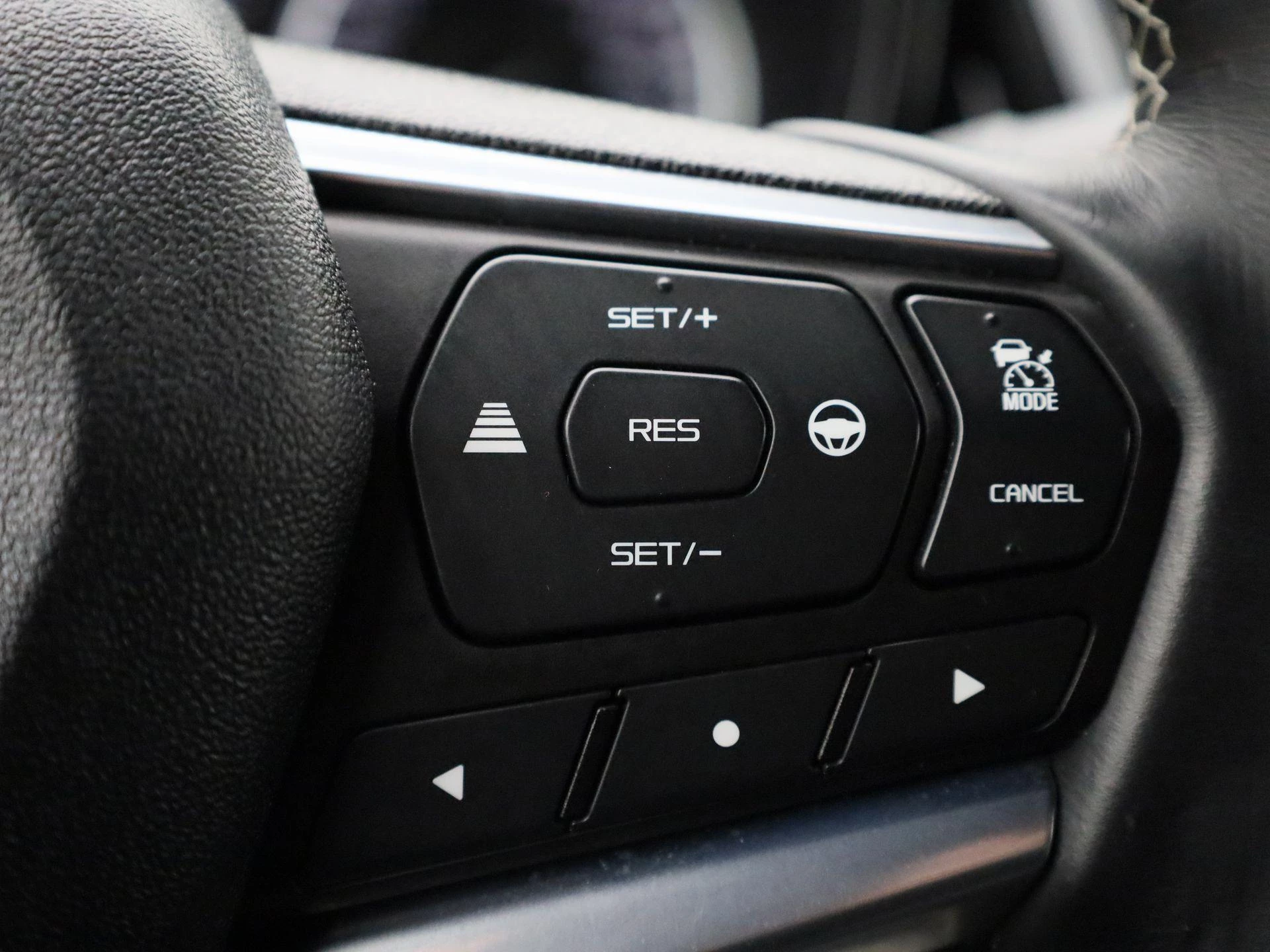 Isuzu-D-Max-image-28