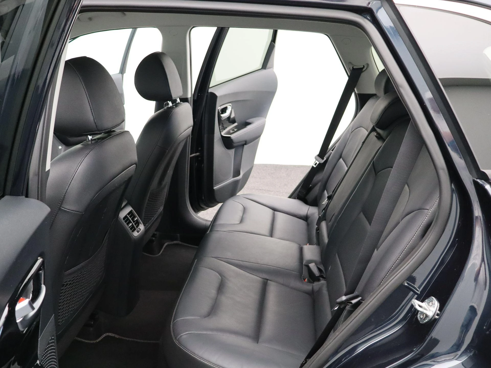 Kia-Niro-image-13