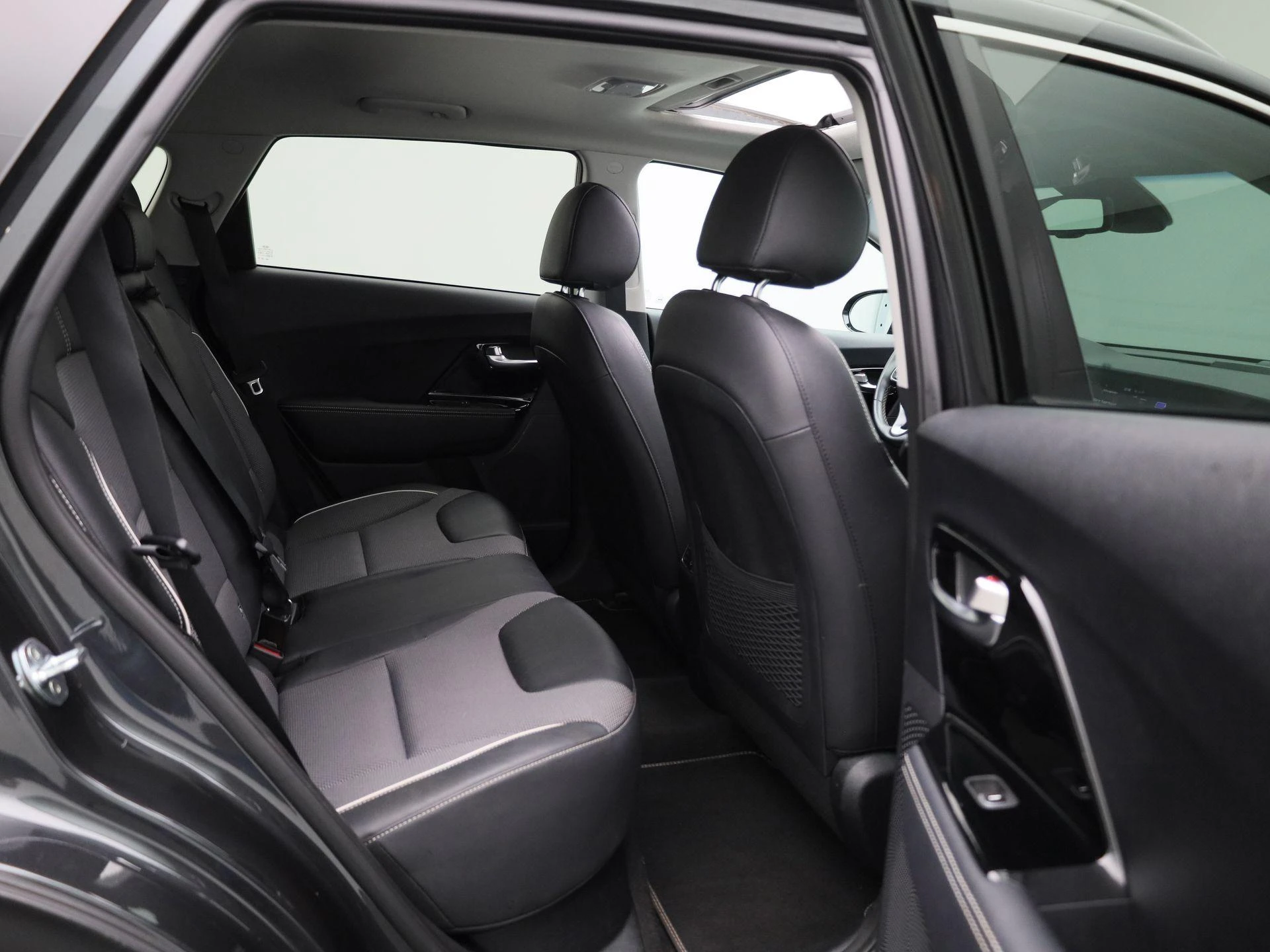 Kia-e-Niro-image-35