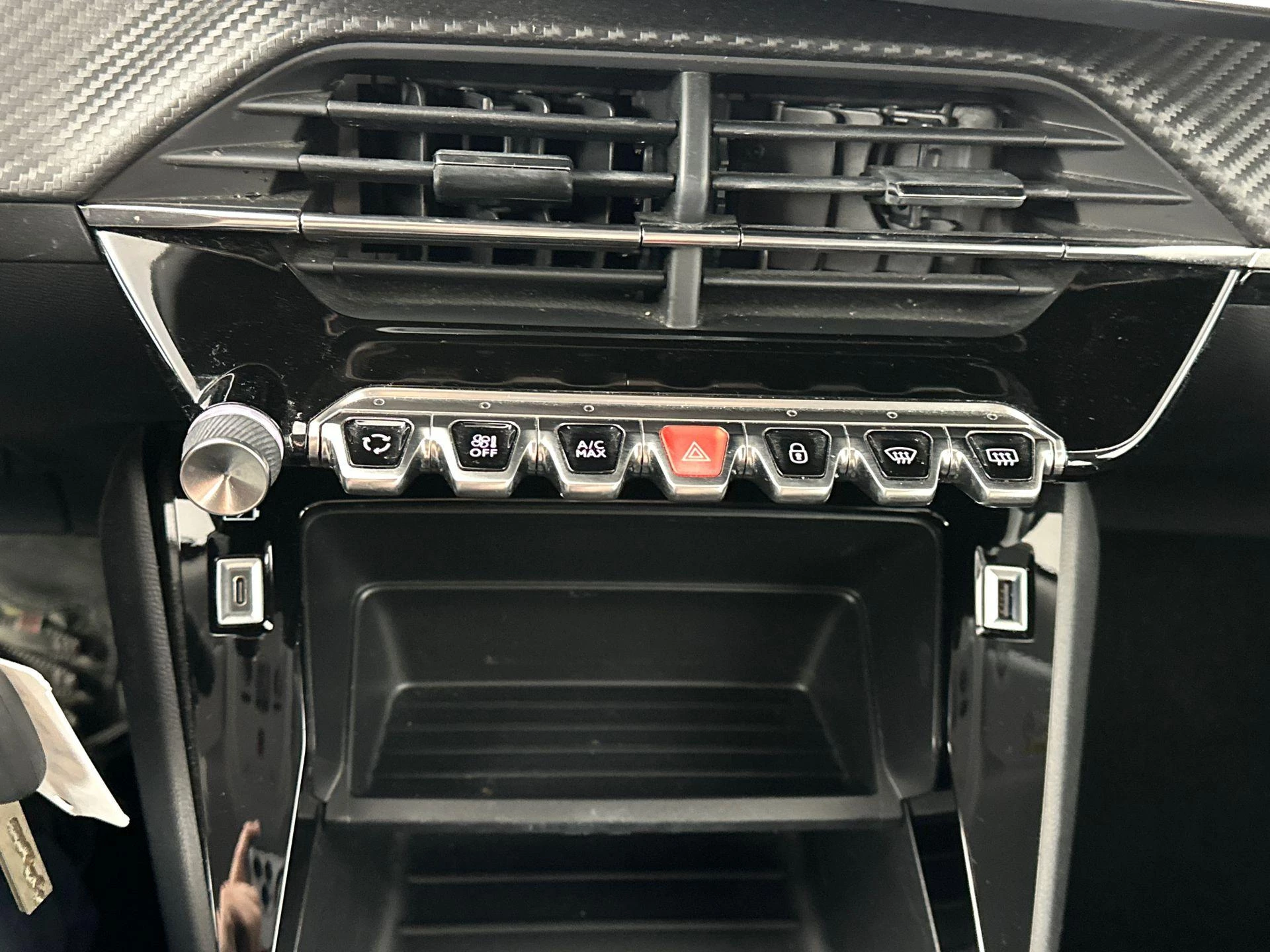 Peugeot-2008-image-14