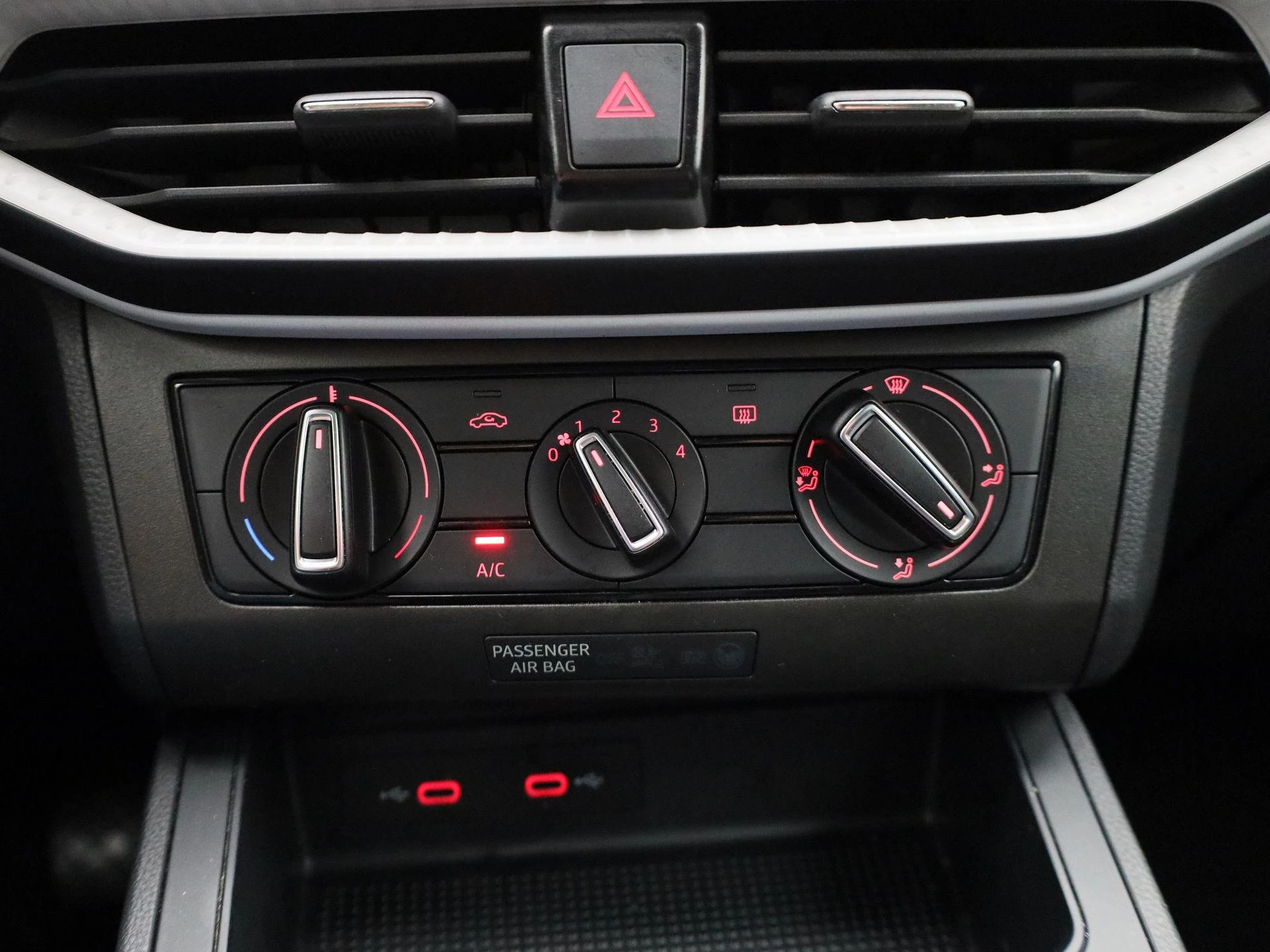 SEAT-Ibiza-image-16