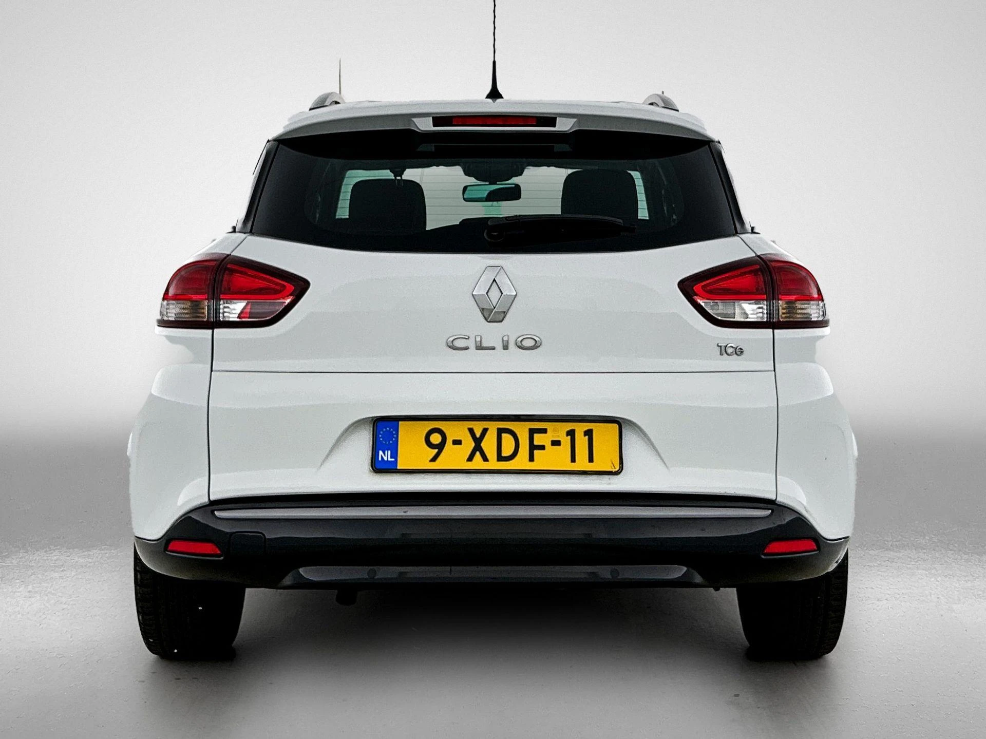 Renault-Clio-image-2