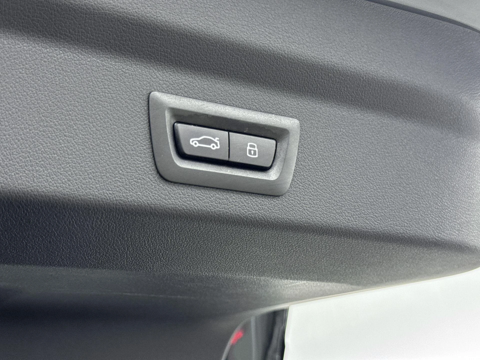 BMW-iX2-image-15