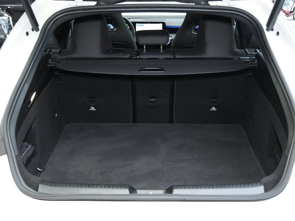 Mercedes-Benz-CLA 250-image-15