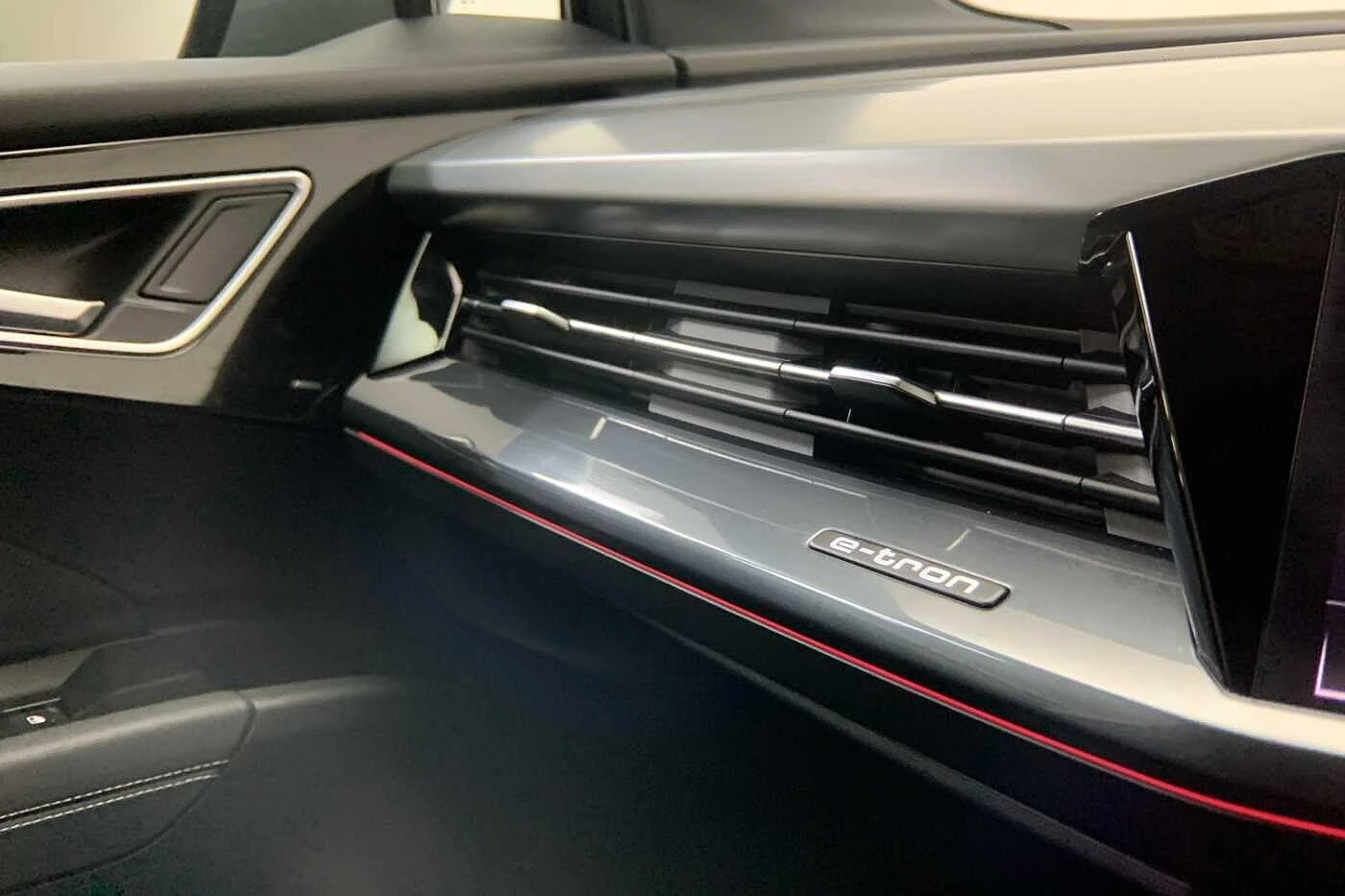 Audi-Q4 e-tron-image-20