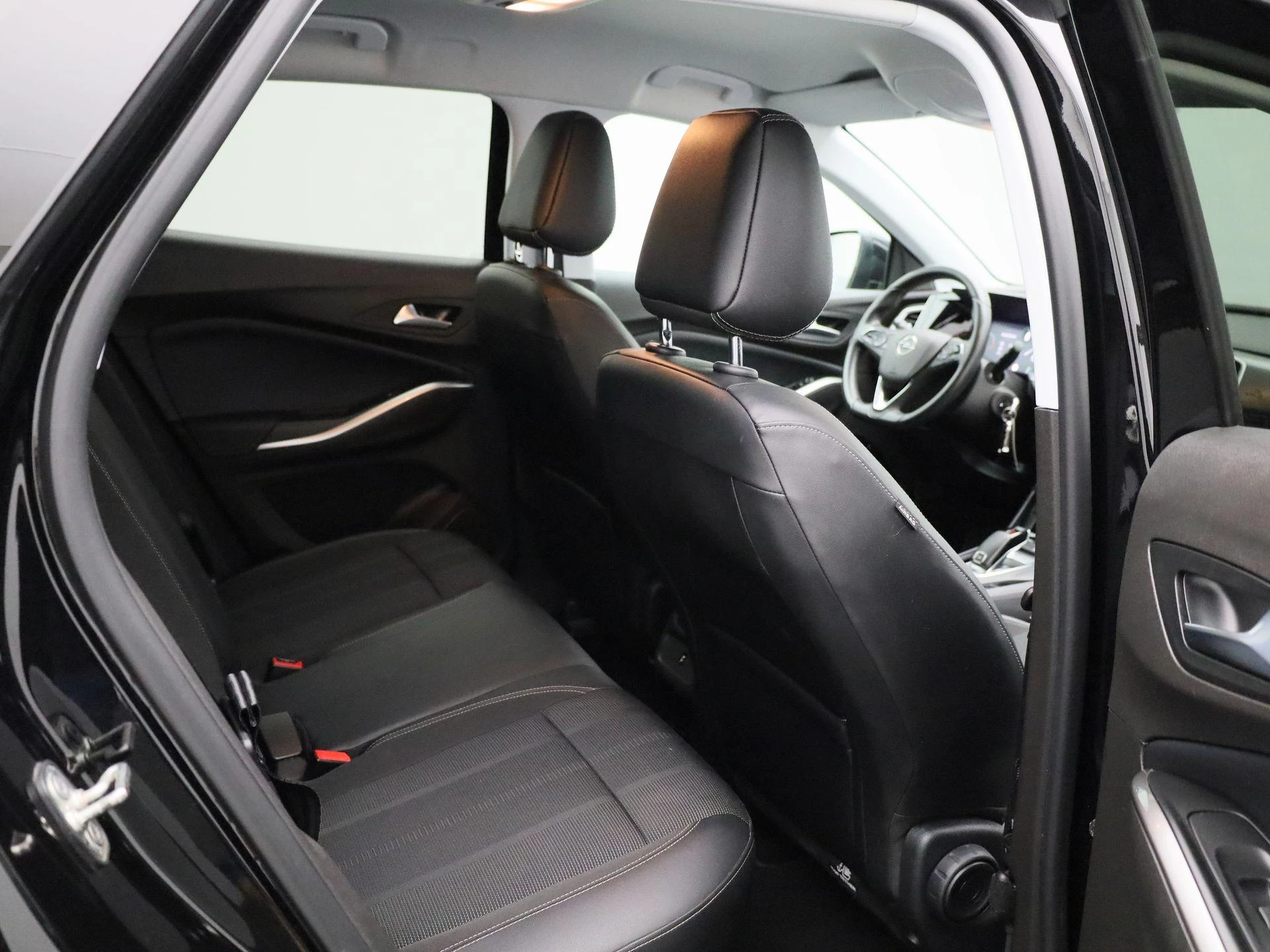Opel-Grandland-image-32