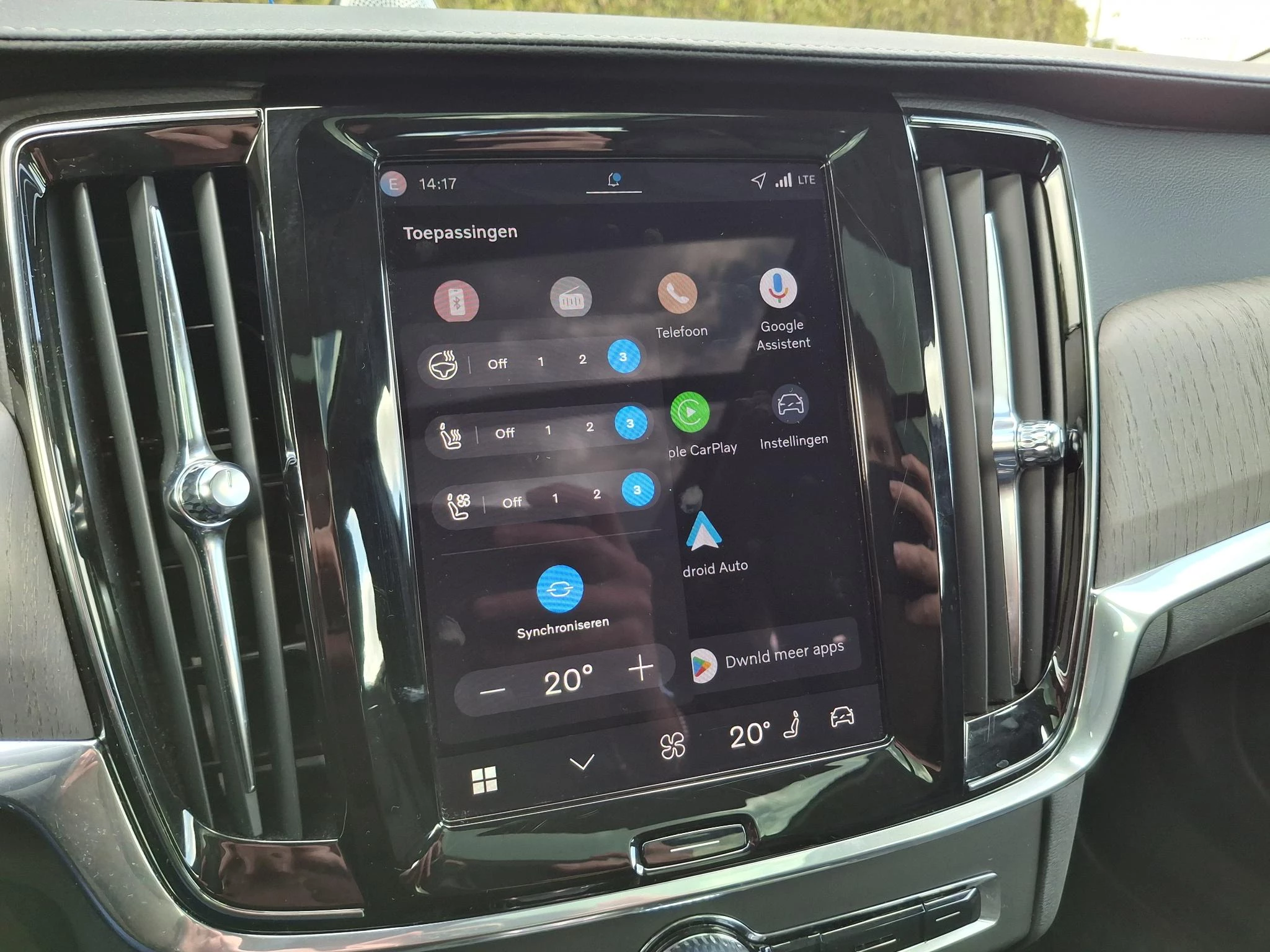 Volvo-V90-image-25