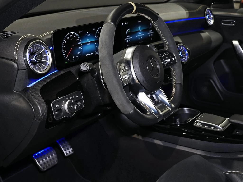 Mercedes-AMG-CLA 45 S AMG-image-9