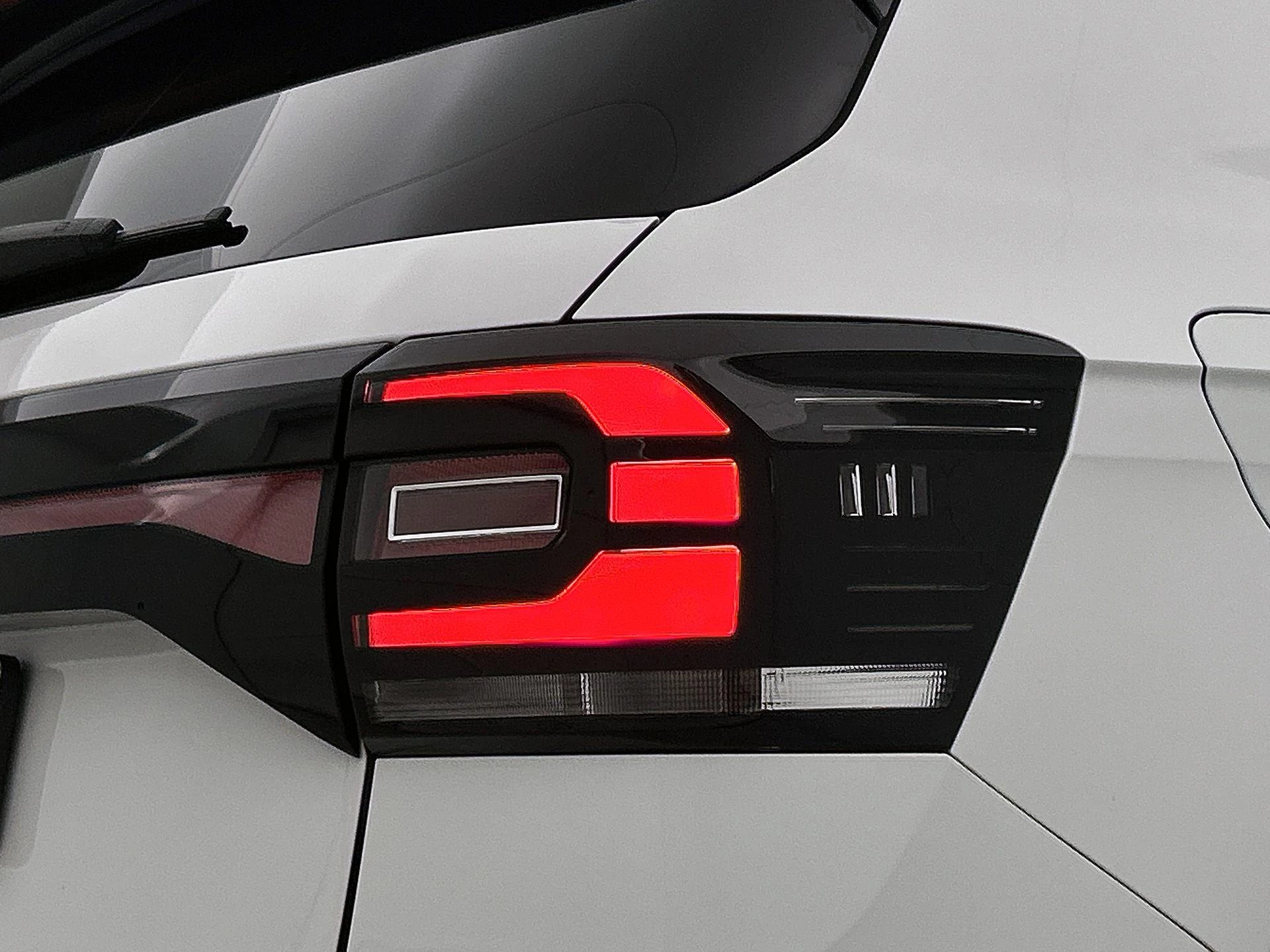 Volkswagen-T-Cross-image-14