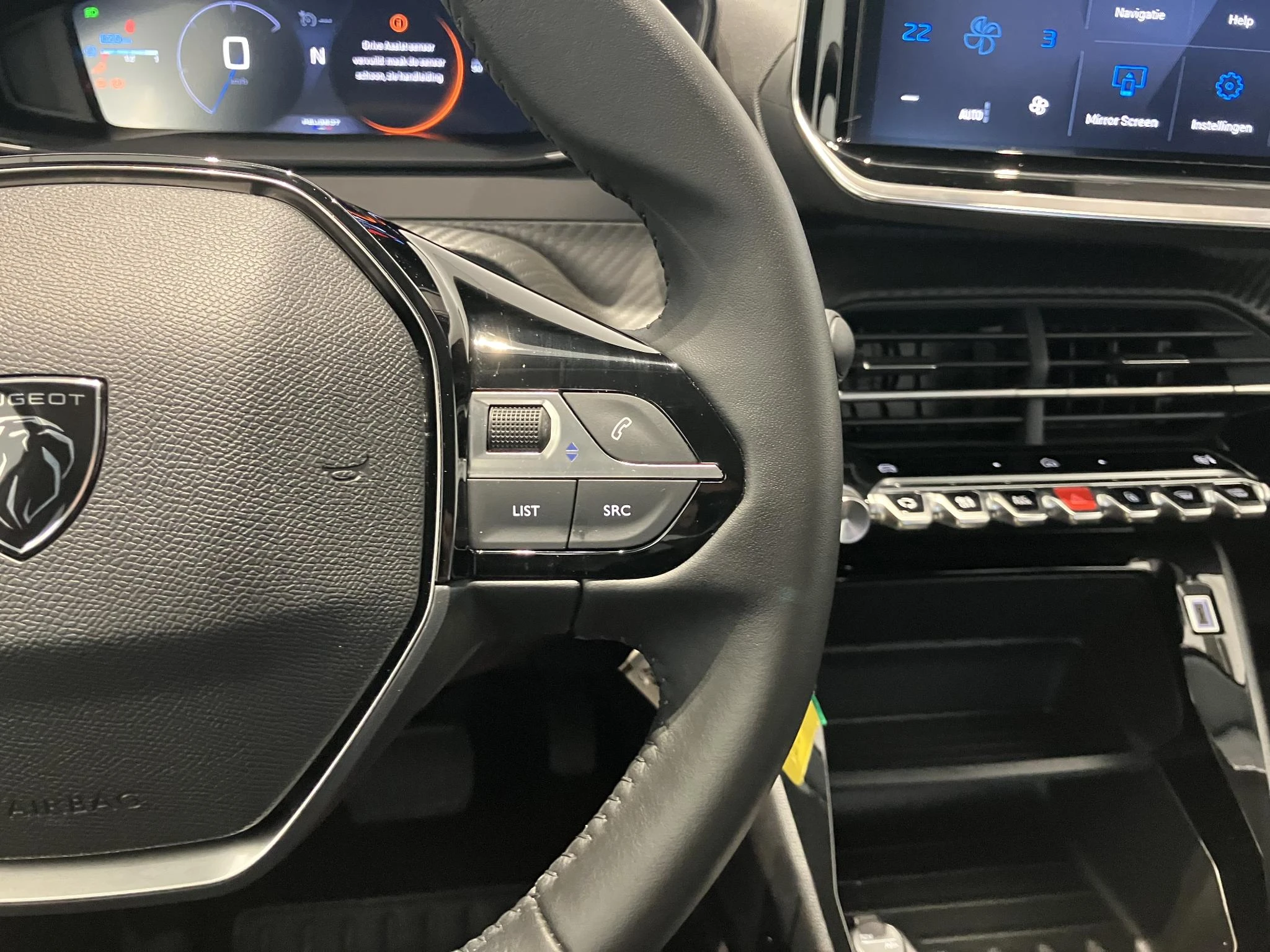 Peugeot-208-image-20