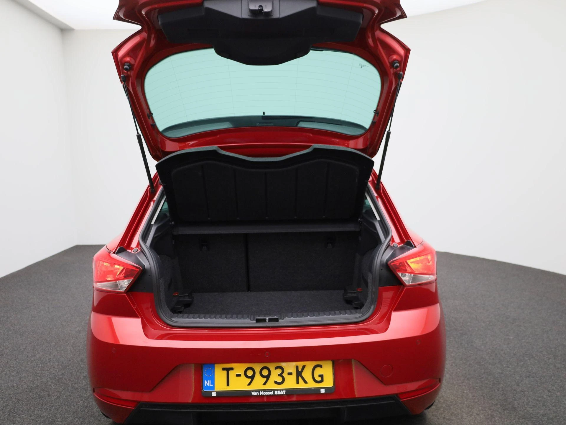 SEAT-Ibiza-image-10