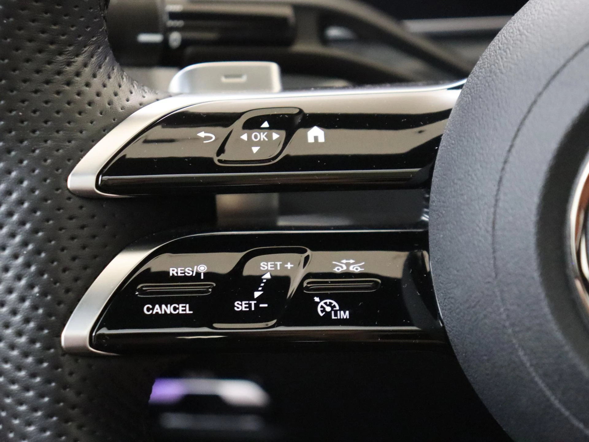 Mercedes-Benz C-Klasse 400 e 4MATIC AMG Line
