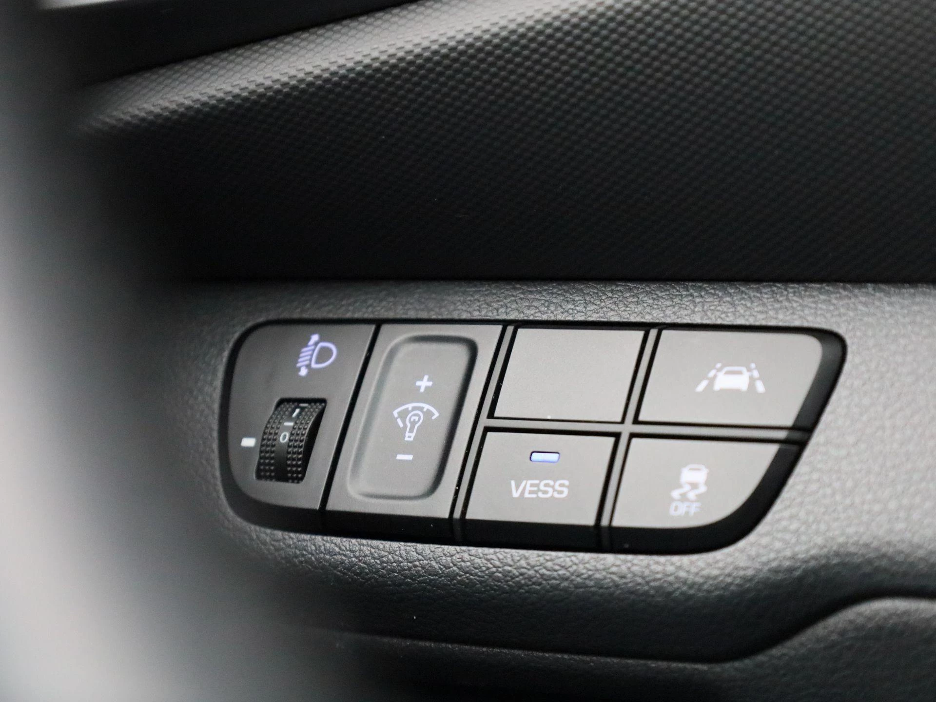 Hyundai-IONIQ-image-27