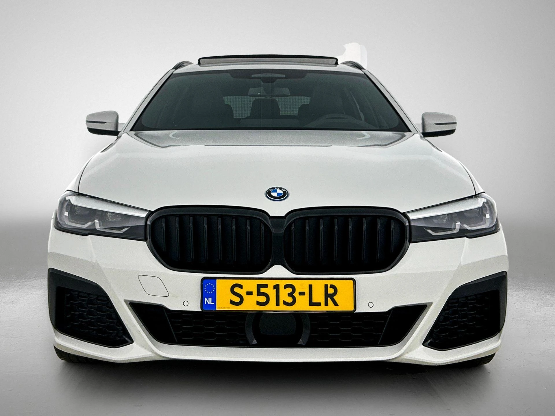 BMW-5 Serie-image-4