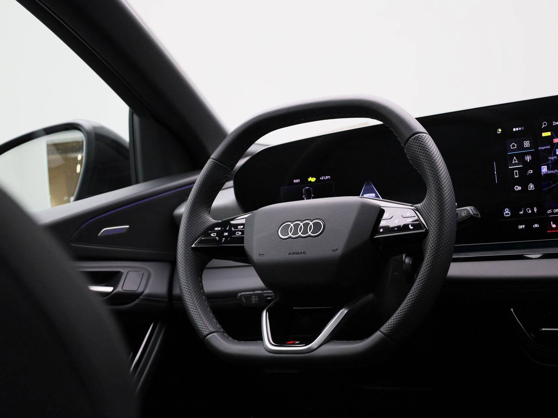 Audi-Q6 e-tron-image-52