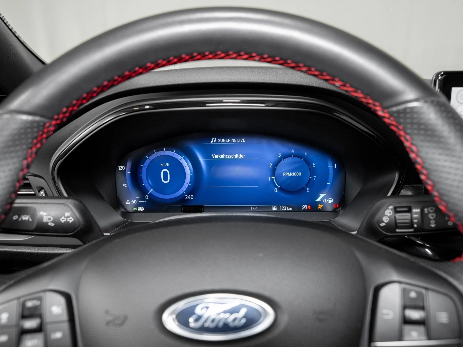 Ford Focus ST-Line X Turnier AHK ACC LED Kamera