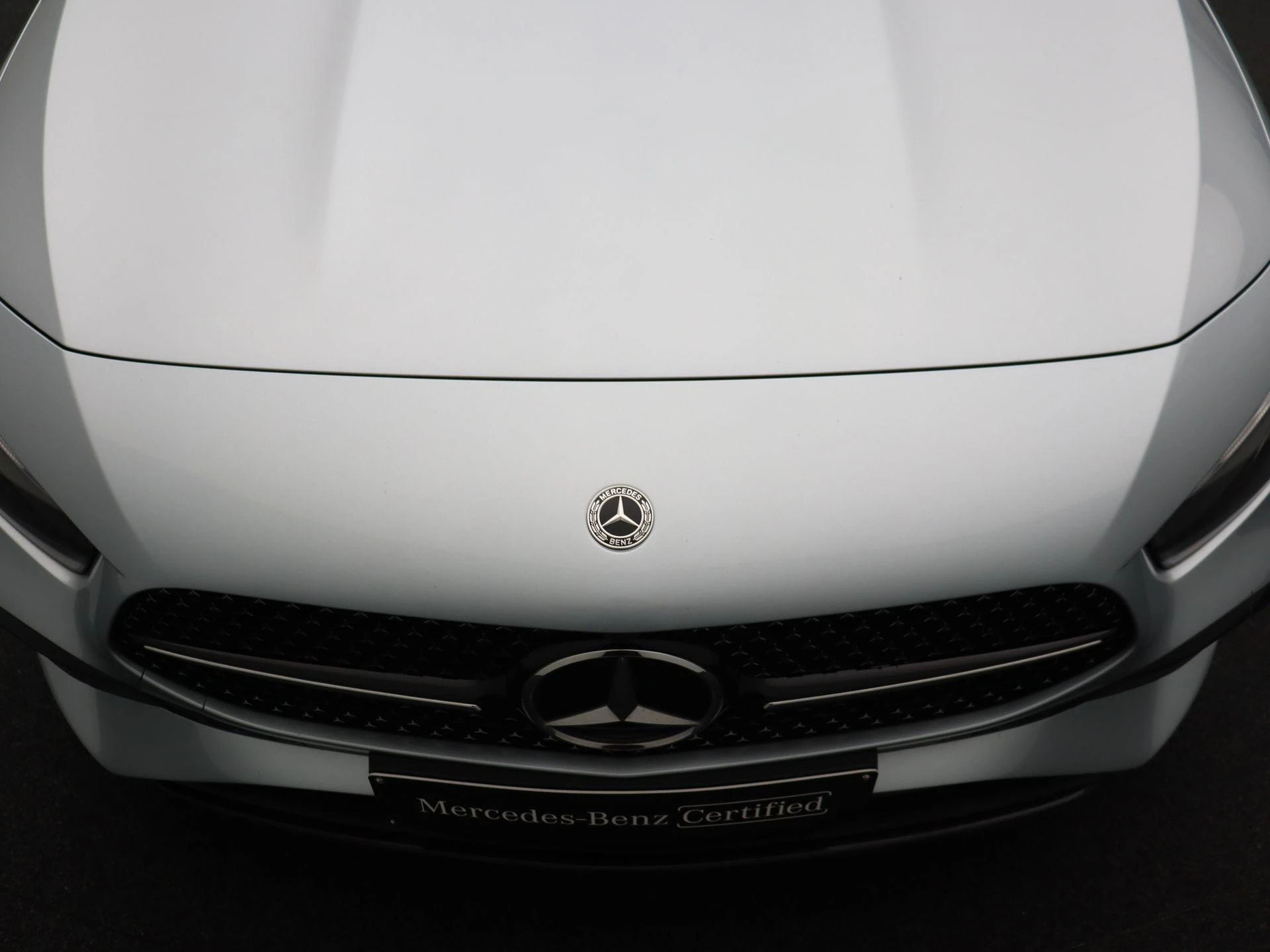 Mercedes-Benz A-Klasse 250 e AMG Line Limousine + TREKHAAK + CARPLAY + NIGHTPAKKET +