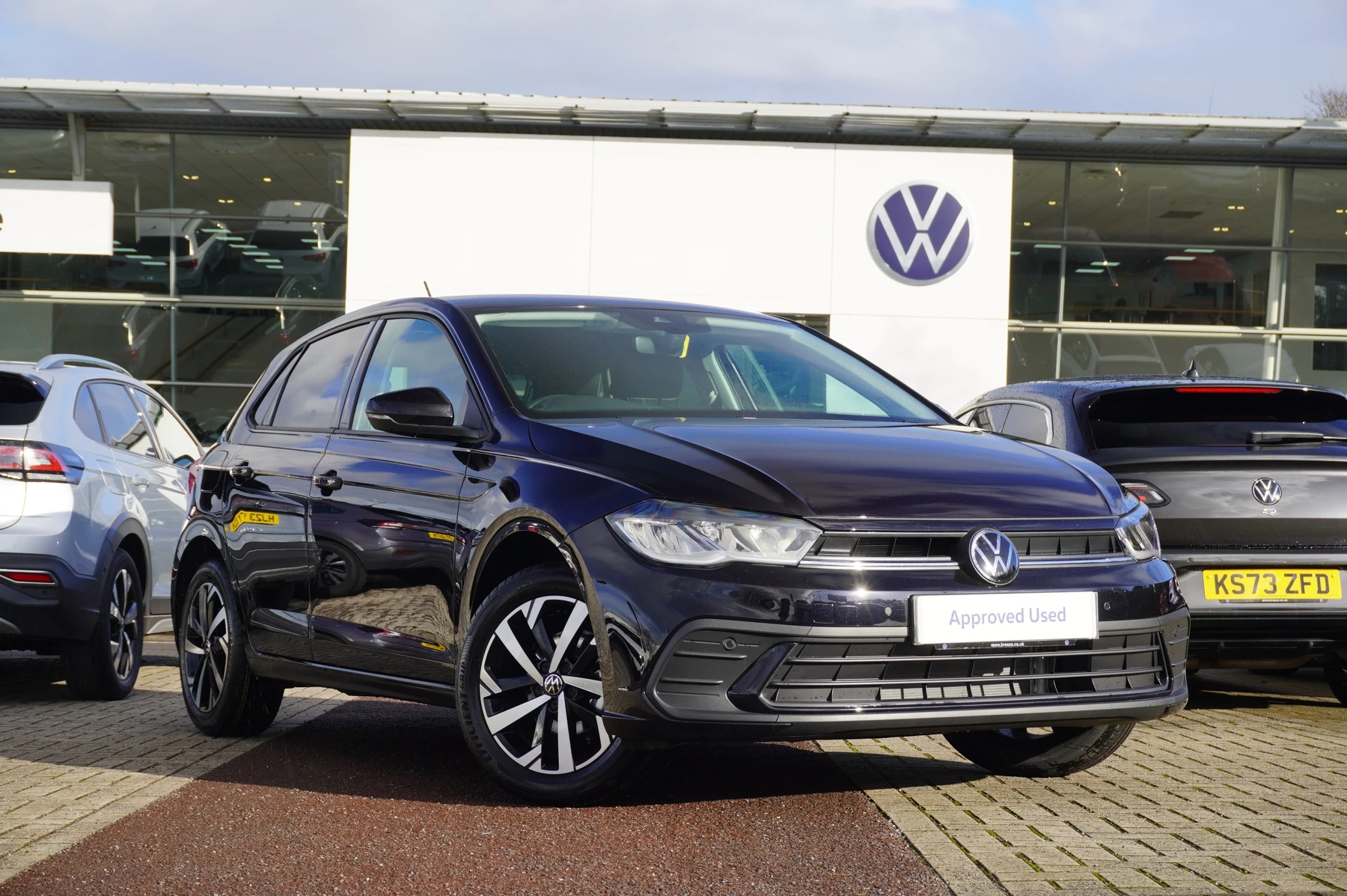 Volkswagen-Polo-image-0