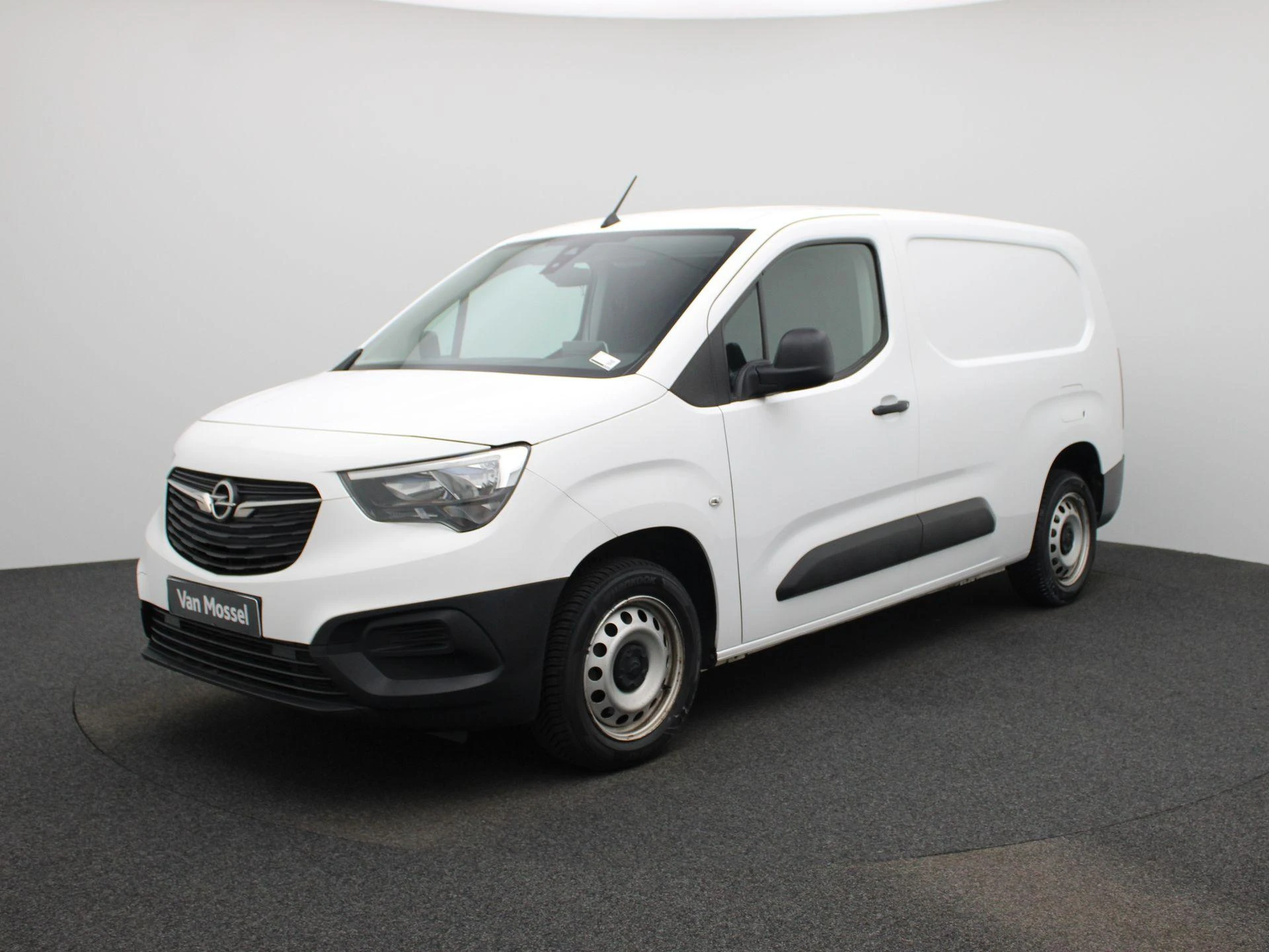 Opel-Combo-image-0