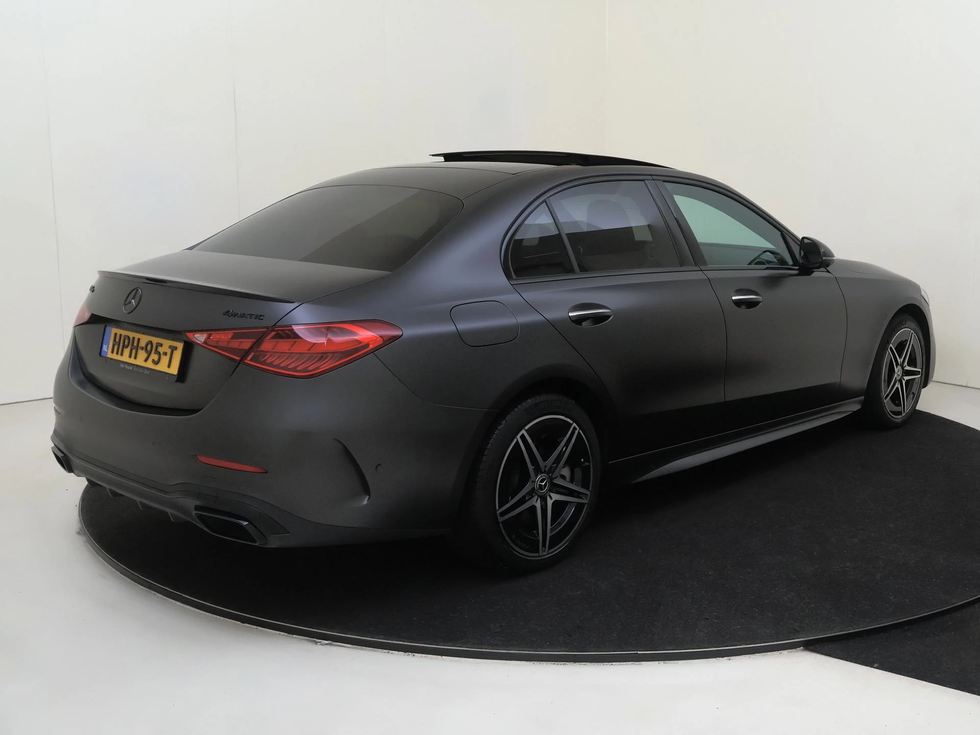 Mercedes-Benz C-Klasse 400 e 4MATIC AMG Line