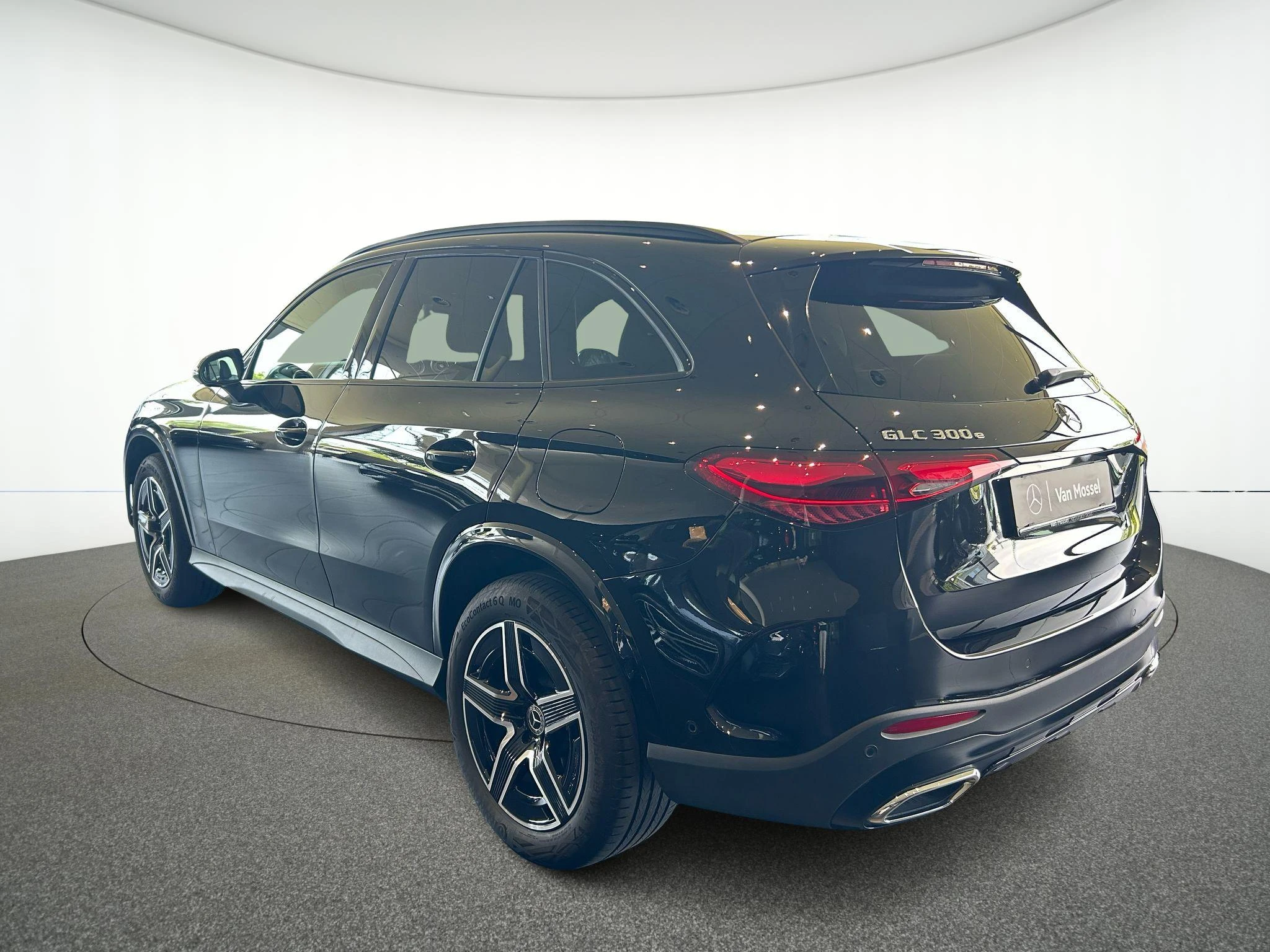 Mercedes-Benz-GLC-image-5