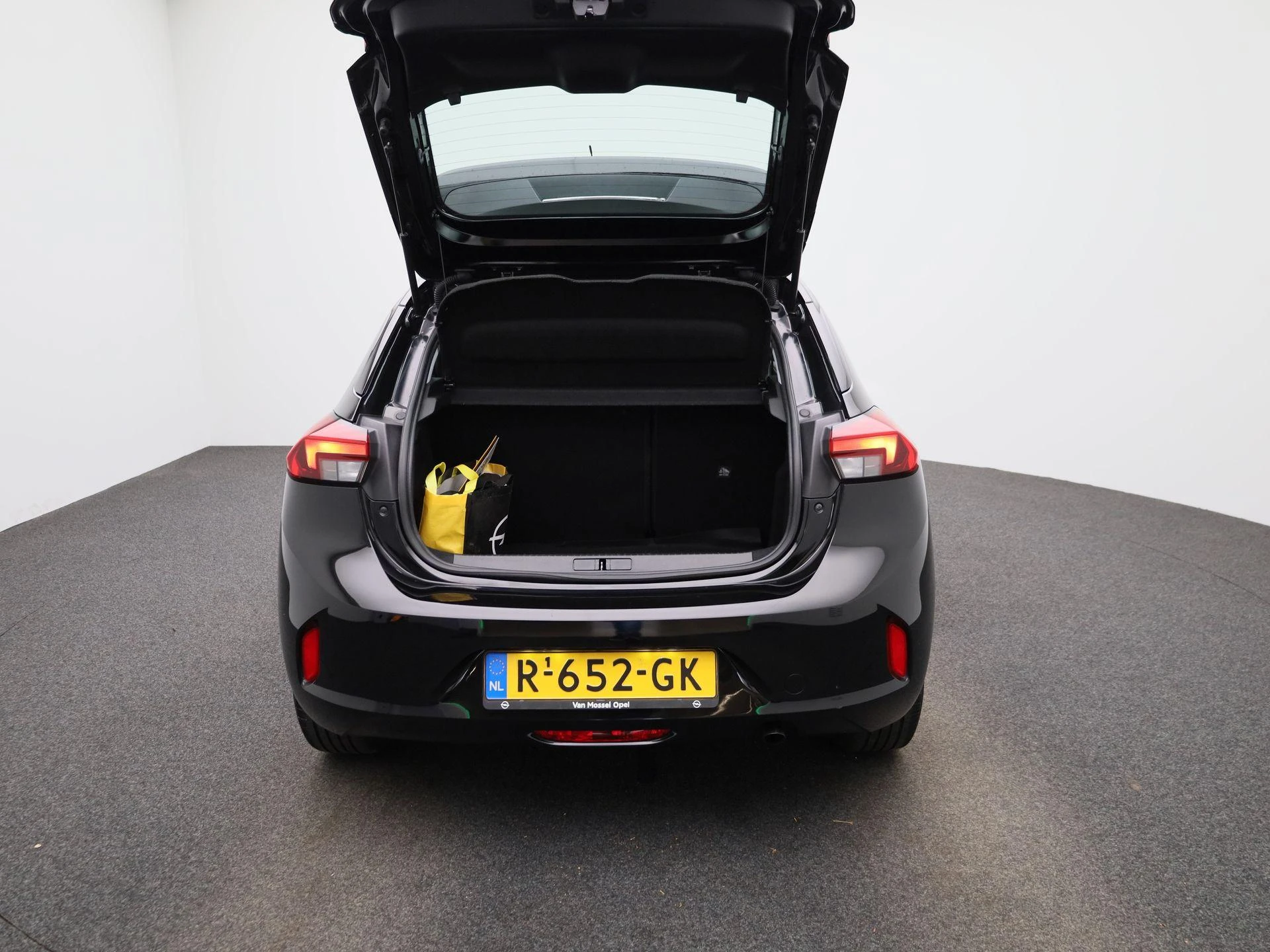 Opel-Corsa-image-11