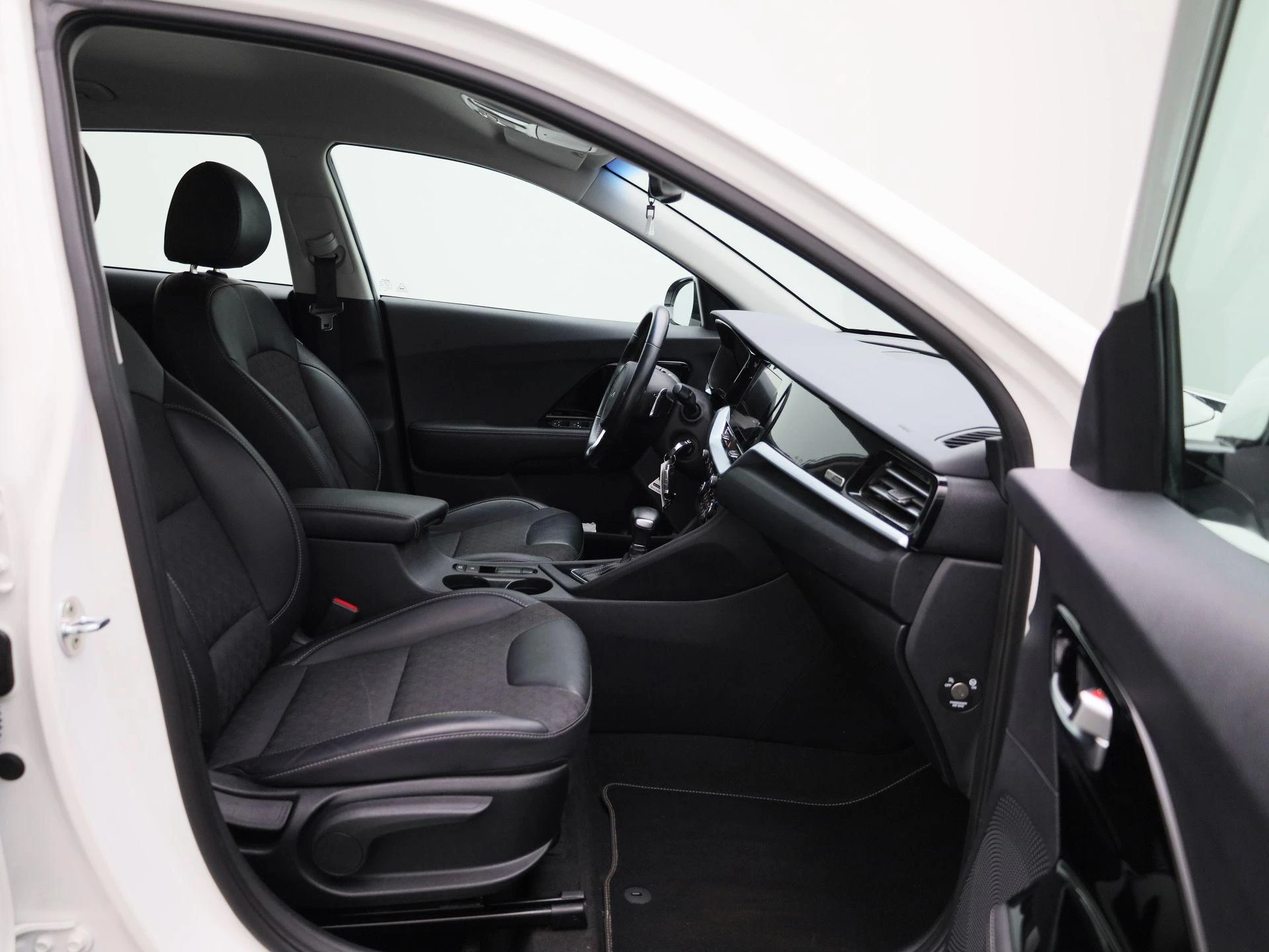 Kia-Niro-image-29