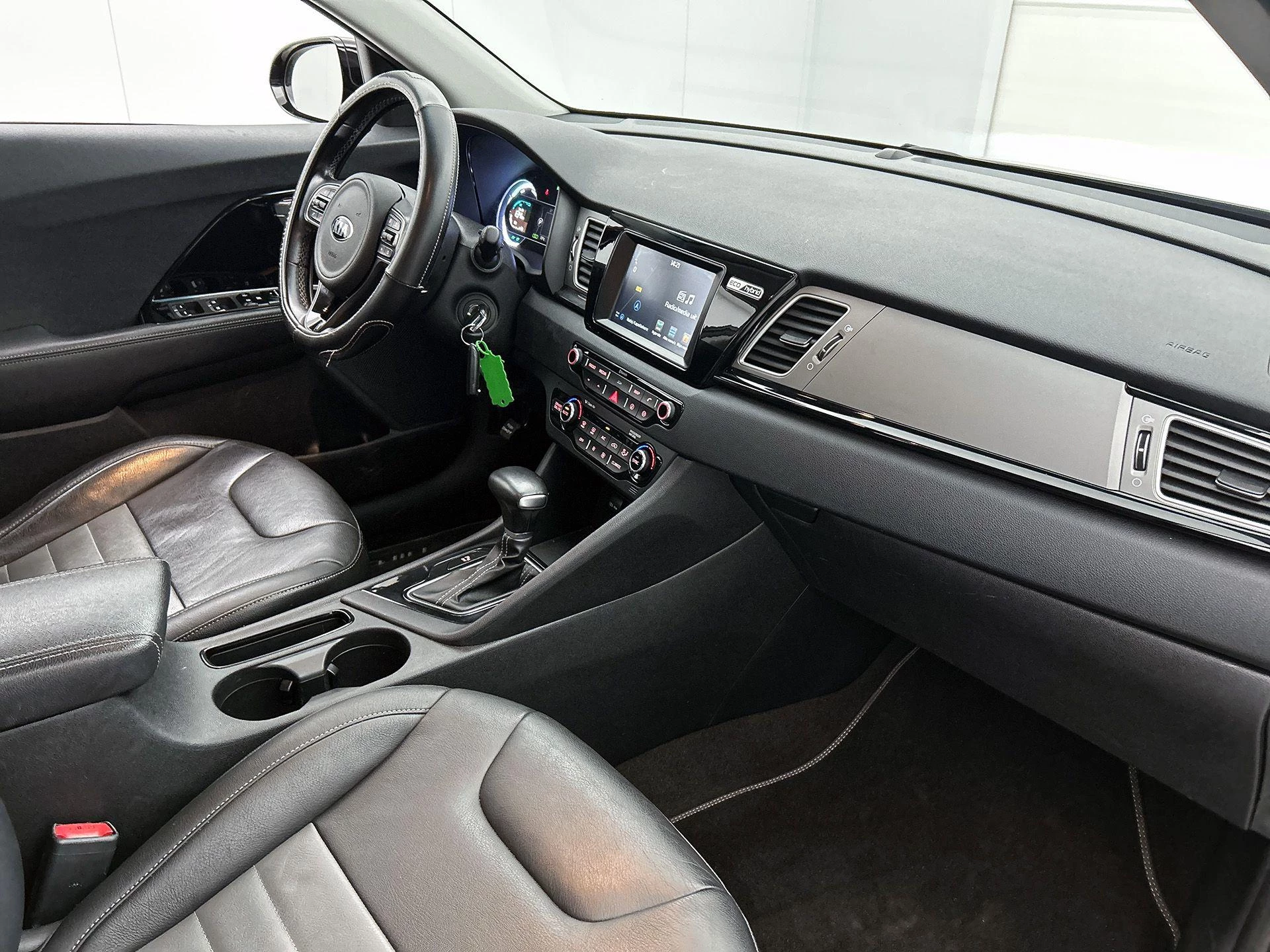 Kia-Niro-image-18
